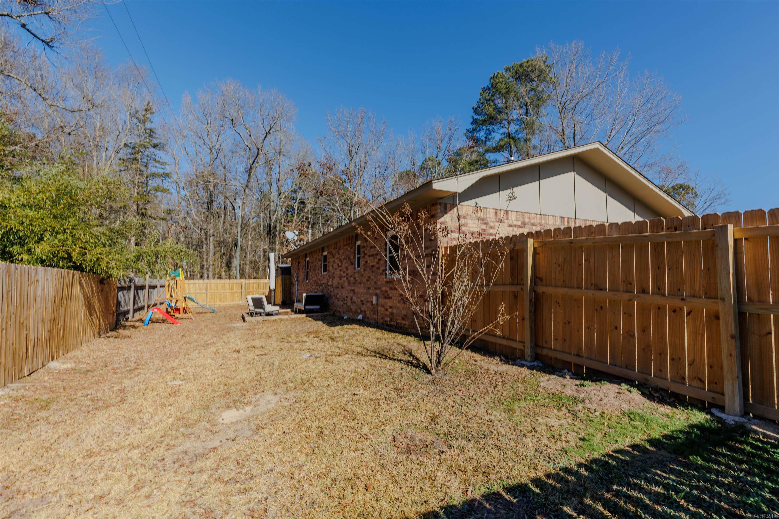 EZELL & YOUNG - Residential