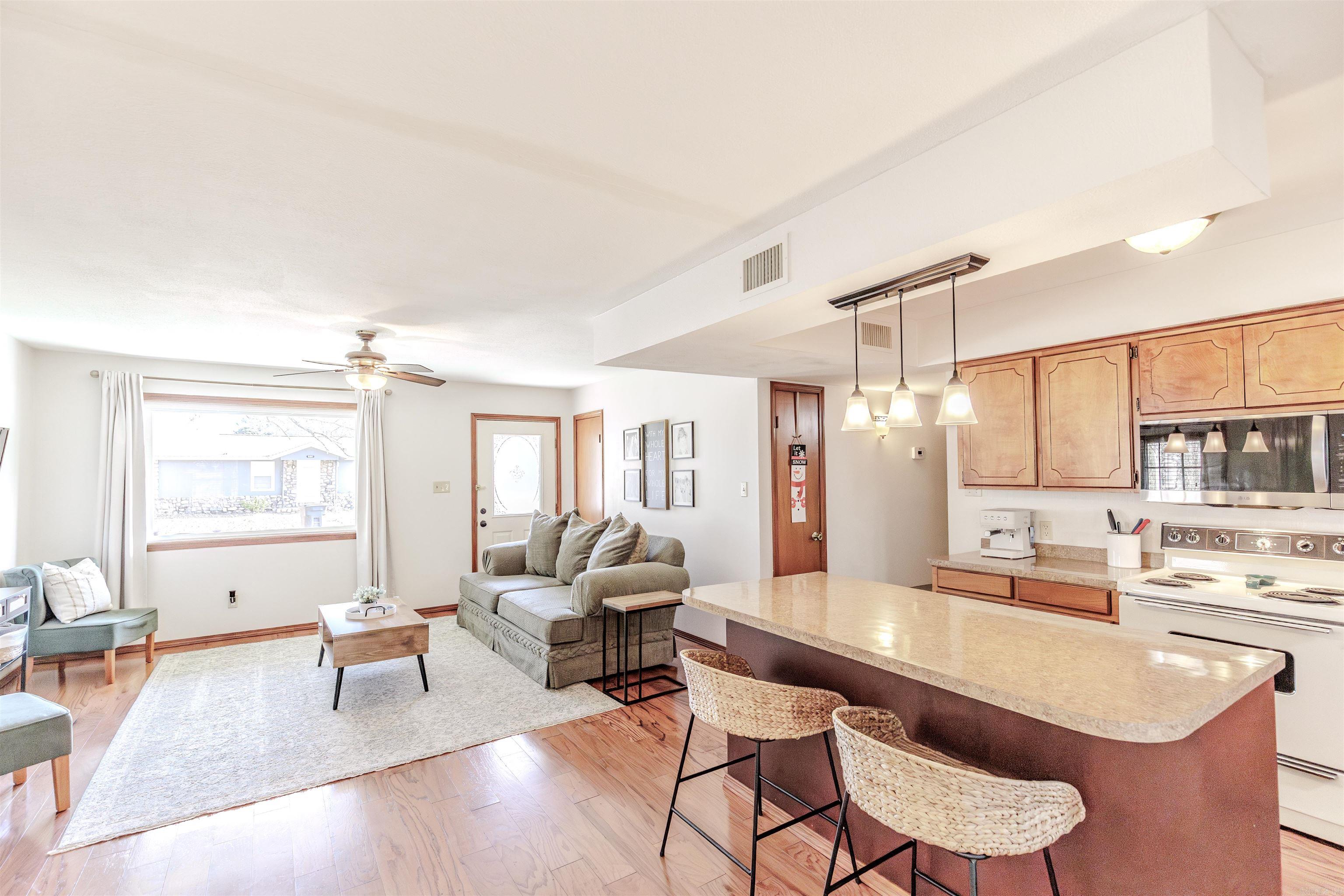 EZELL & YOUNG - Residential