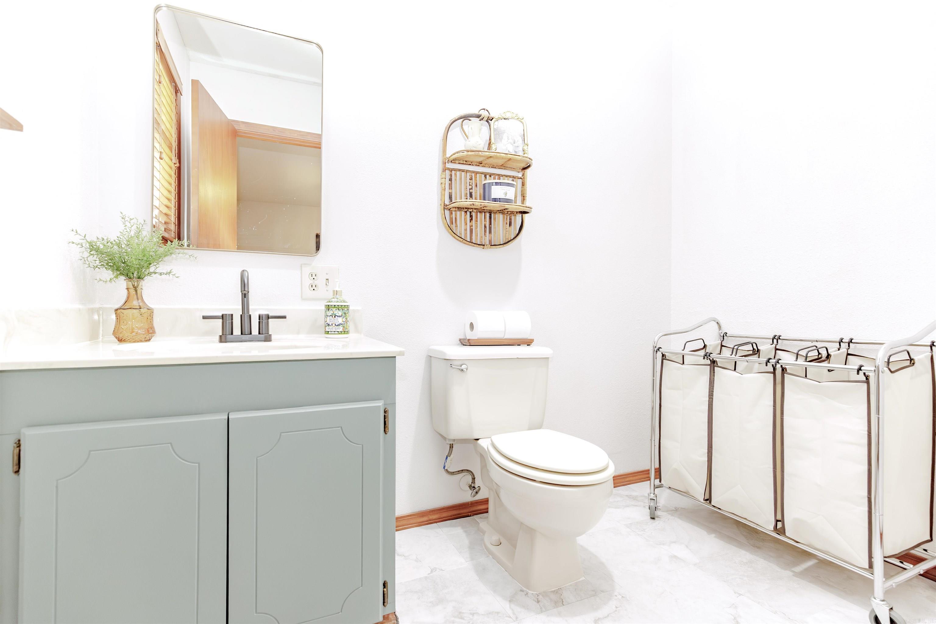 EZELL & YOUNG - Residential