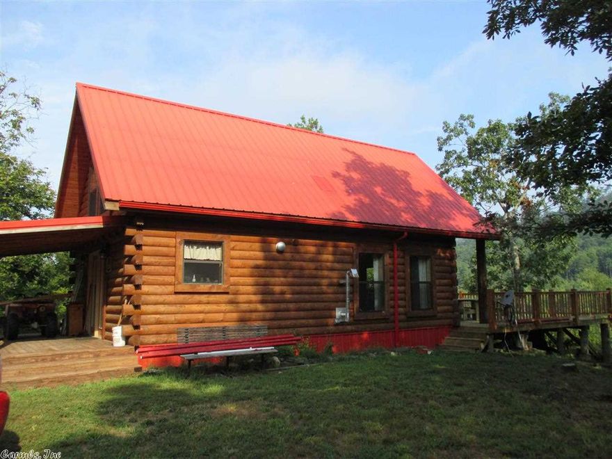 This Mountian Majestic paints a backdrop of breathtaking Mountian views! The front porch invites you with its Southern charm! Walk in to the spacious cabin for its breathtaking attention to detail! Everything you need for comfort is in this charming, rustic, cabin! Property joins National Forest! The back deck opens to the most panaramic view of Mountians and clear streams! While sipping your Iced tea from this deck, don't be surprized if Field and Stream Magazine comes up to interview you!