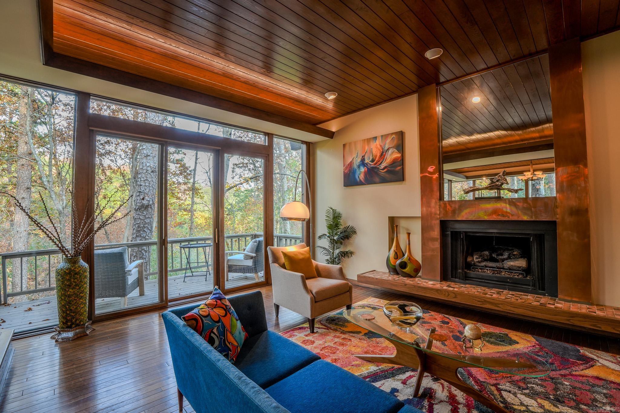 RIVER RIDGE - Residential