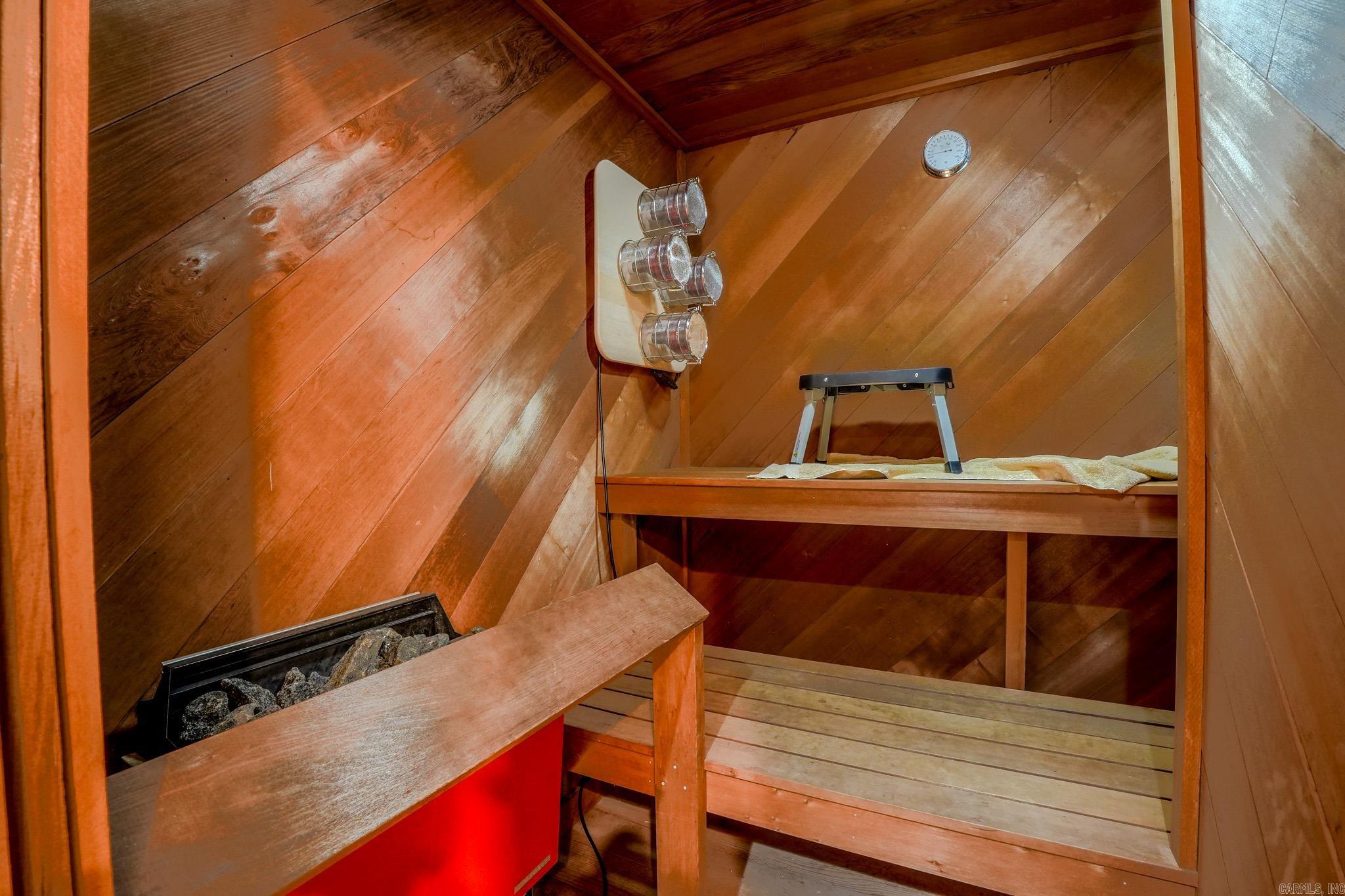 RIVER RIDGE - Residential