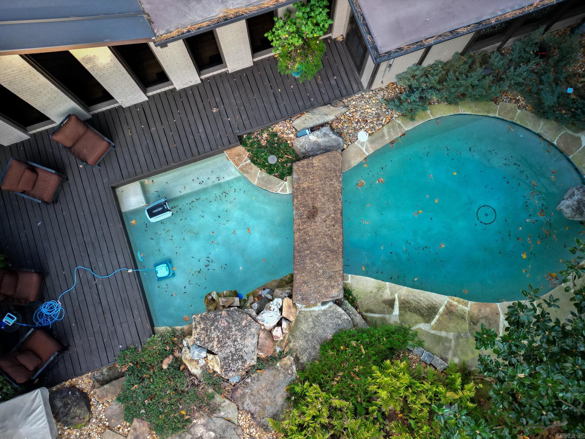 RIVER RIDGE - Residential