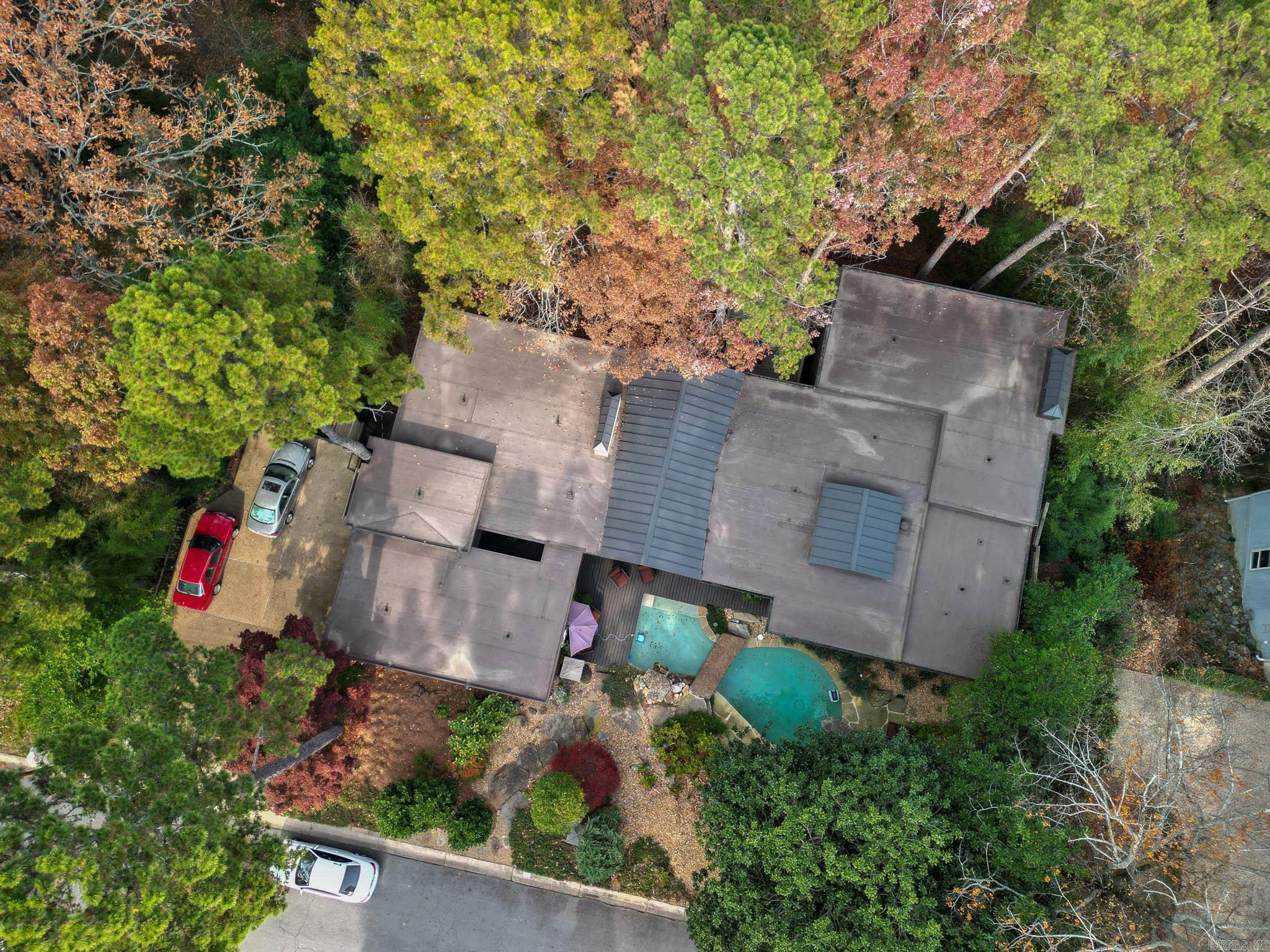 RIVER RIDGE - Residential