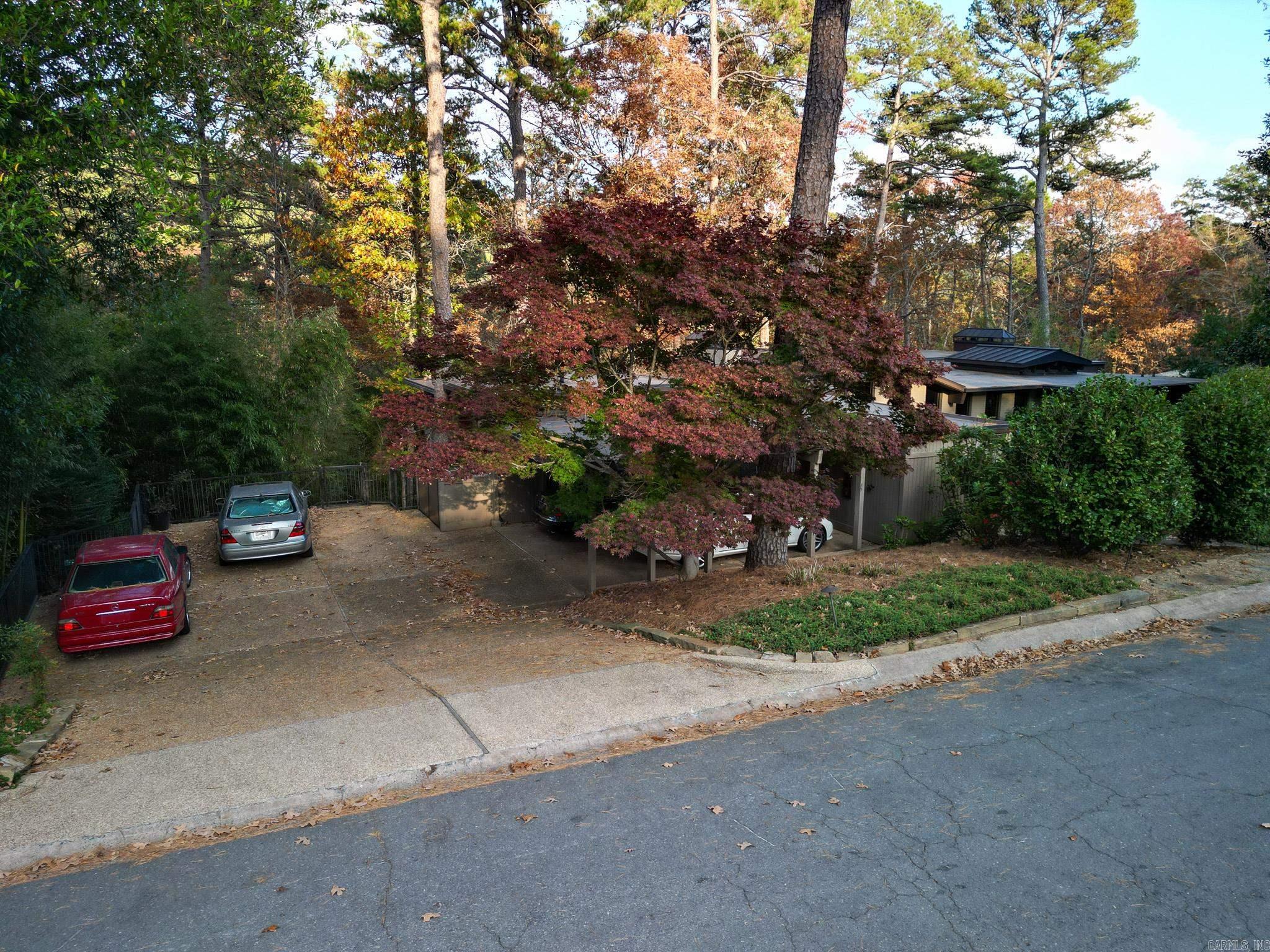 RIVER RIDGE - Residential