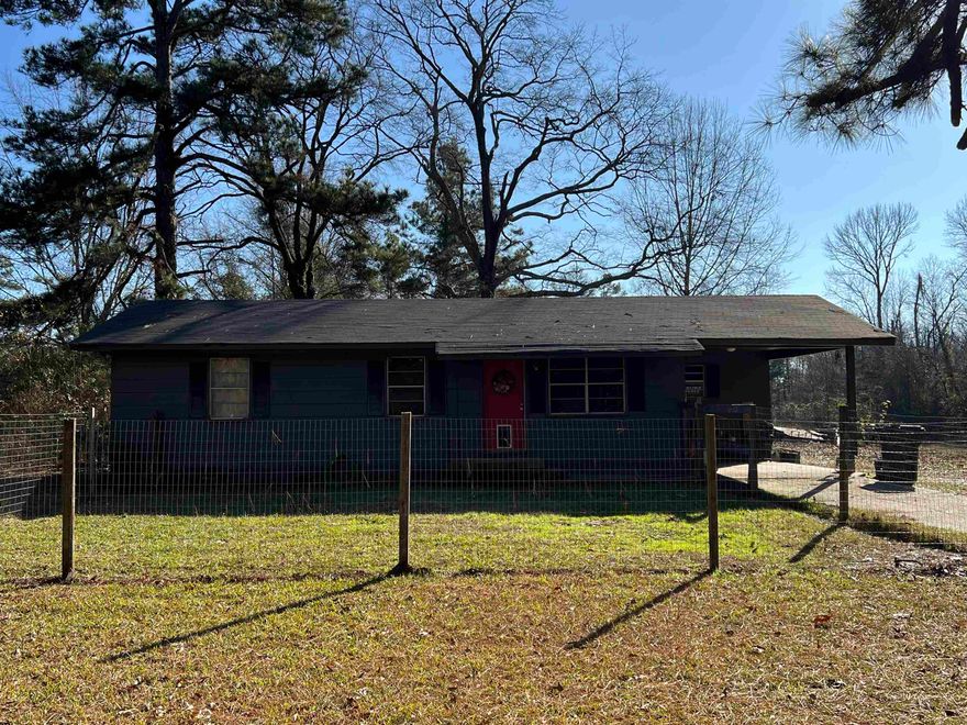 Price Improvement… plus Seller is offering up to 3% of approved offer toward Buyer’s Closing Costs.  Great piece of rural property nestled in a quiet country setting, on a dirt road, just north of Star City. This charming home, sitting on a peaceful 2.5 acres, was renovated about a year and an half ago with all new plumbing, a new water heater, new Vinyl Plank Flooring, carpet, and fresh coats of paint inside and out. The roof of the home is believed to only be just a few years old. Just a short distance from town, you could make this quaint country retreat your very own. Perfect Home for that first time buyer, or would be a great rental property for that investor looking to add to their inventory. Call or text today to schedule your showing.