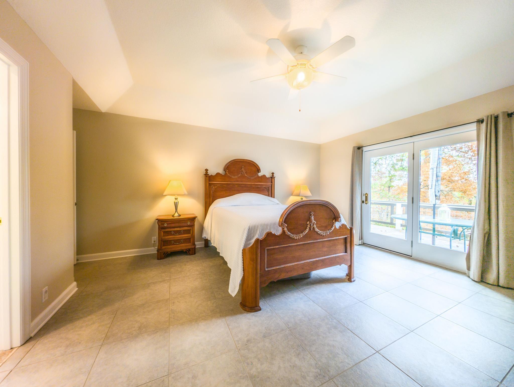 Pertusa - Residential