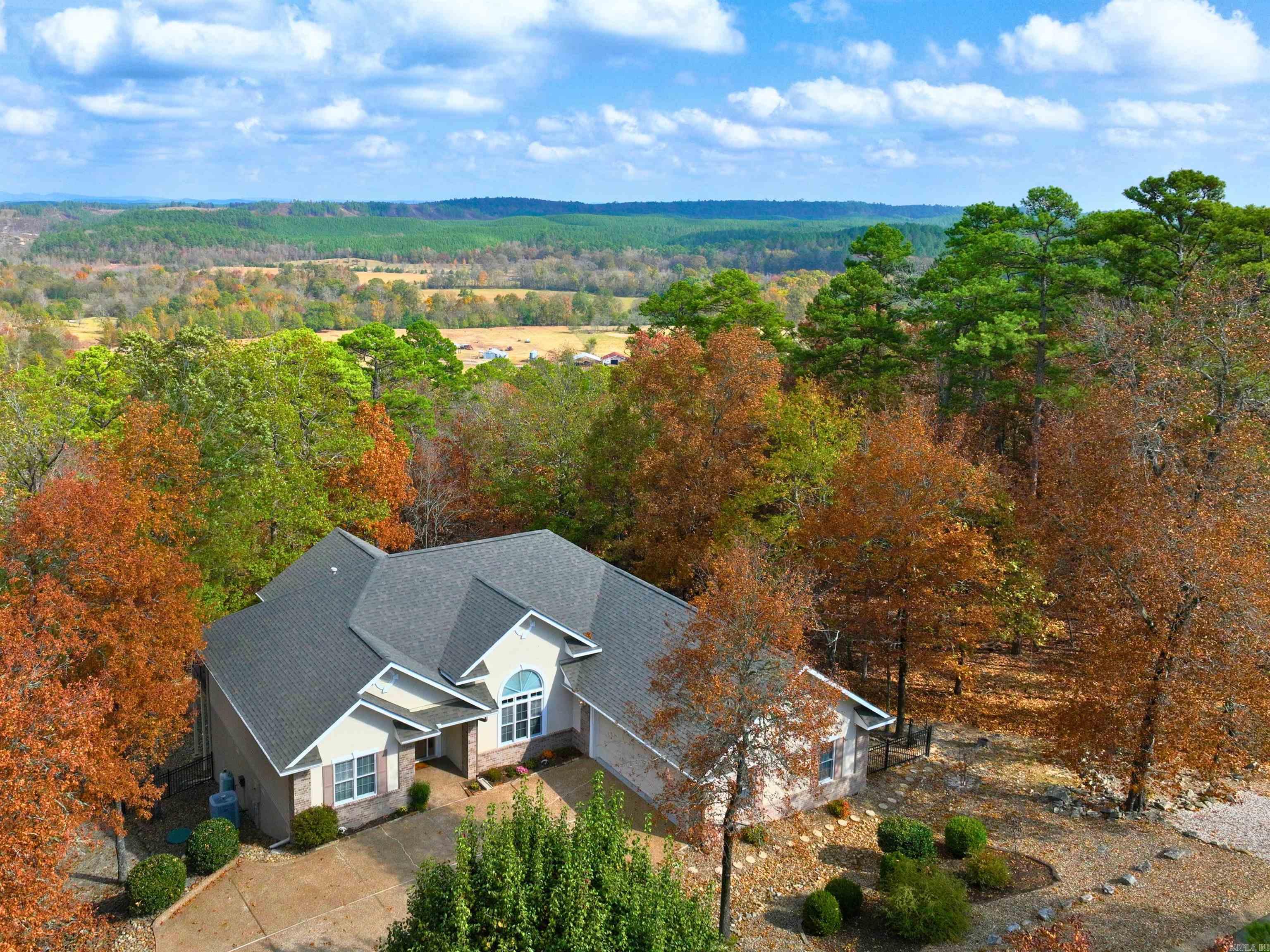 Pertusa - Residential