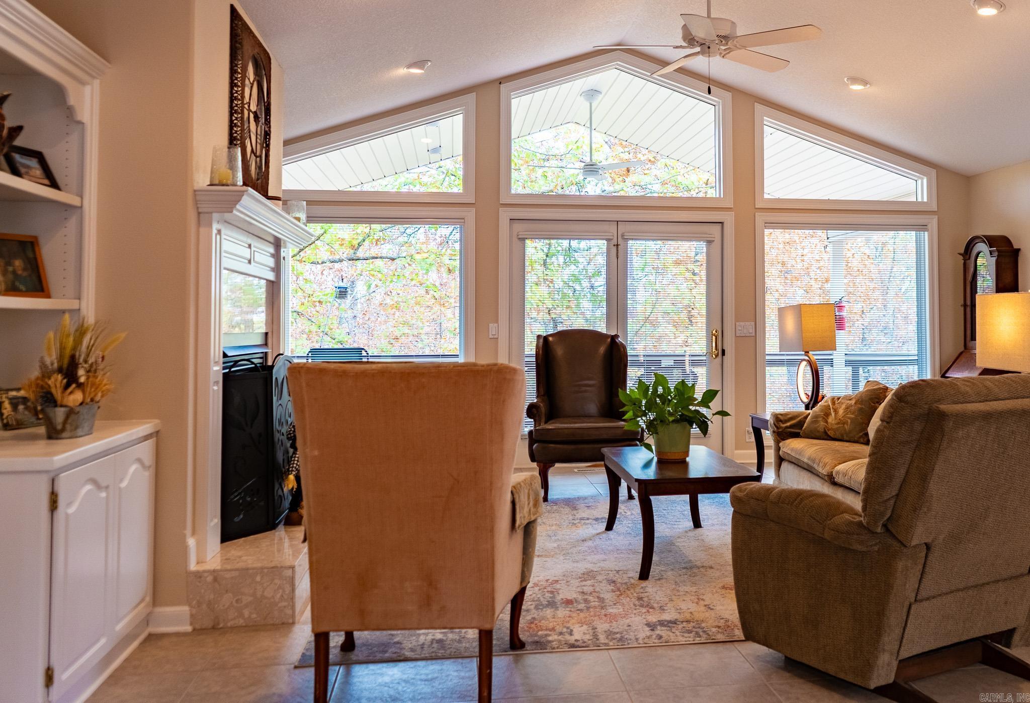 Pertusa - Residential