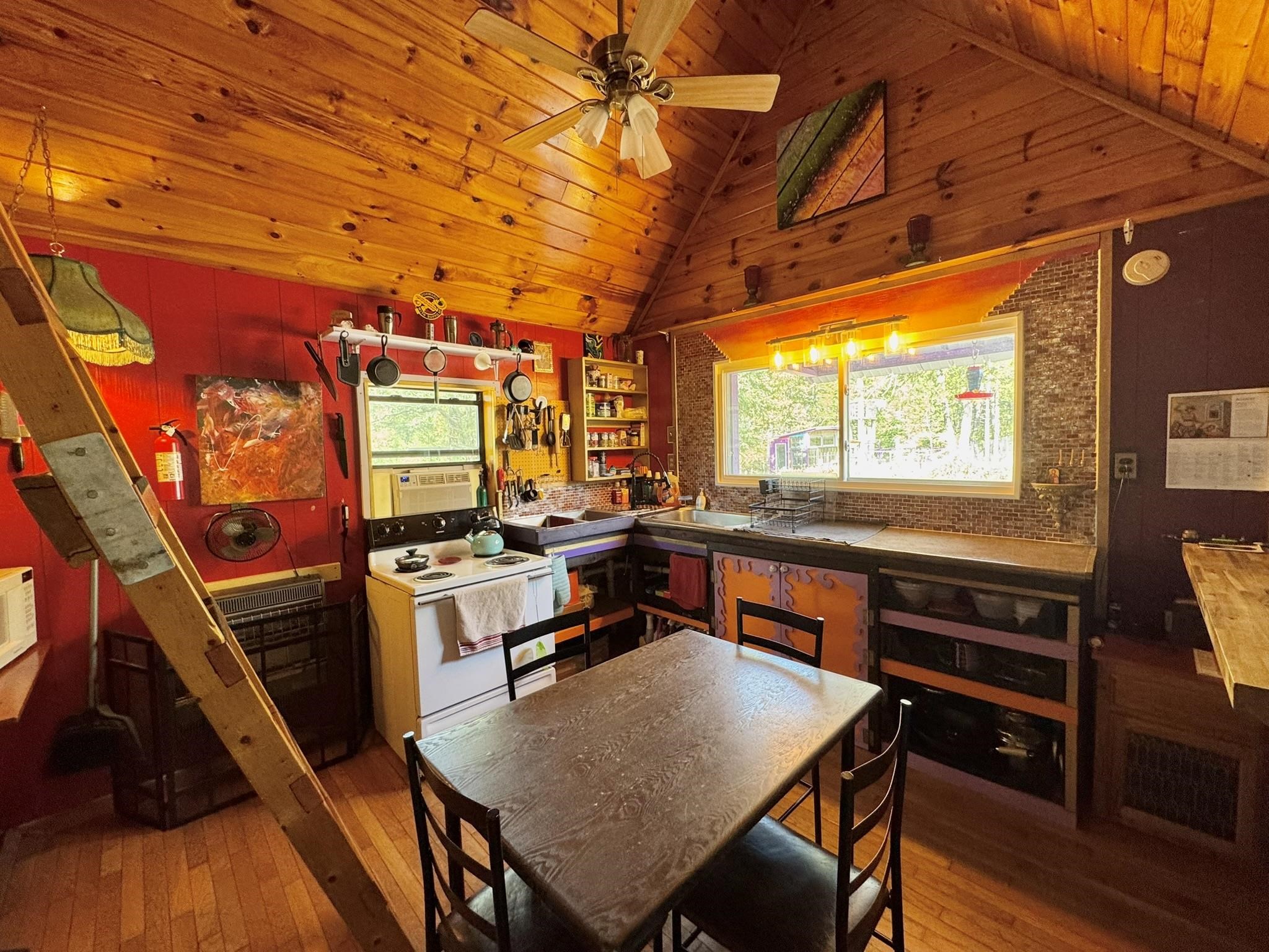 RIPPLIN SHOALS HILLS - Residential