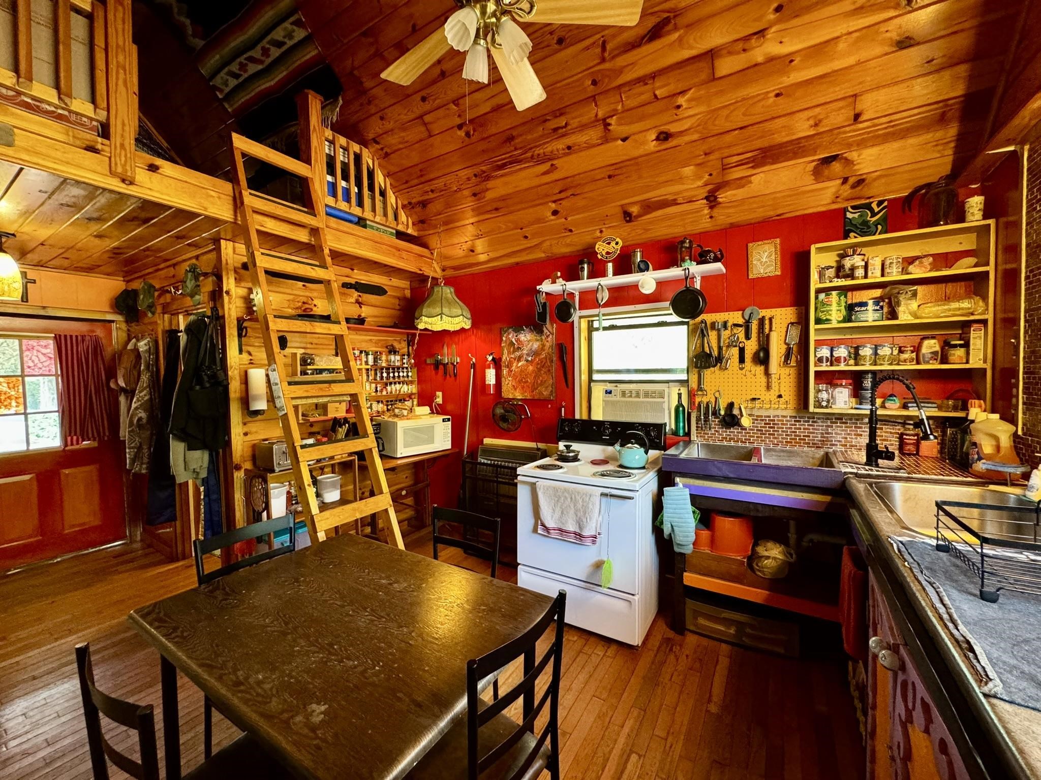 RIPPLIN SHOALS HILLS - Residential