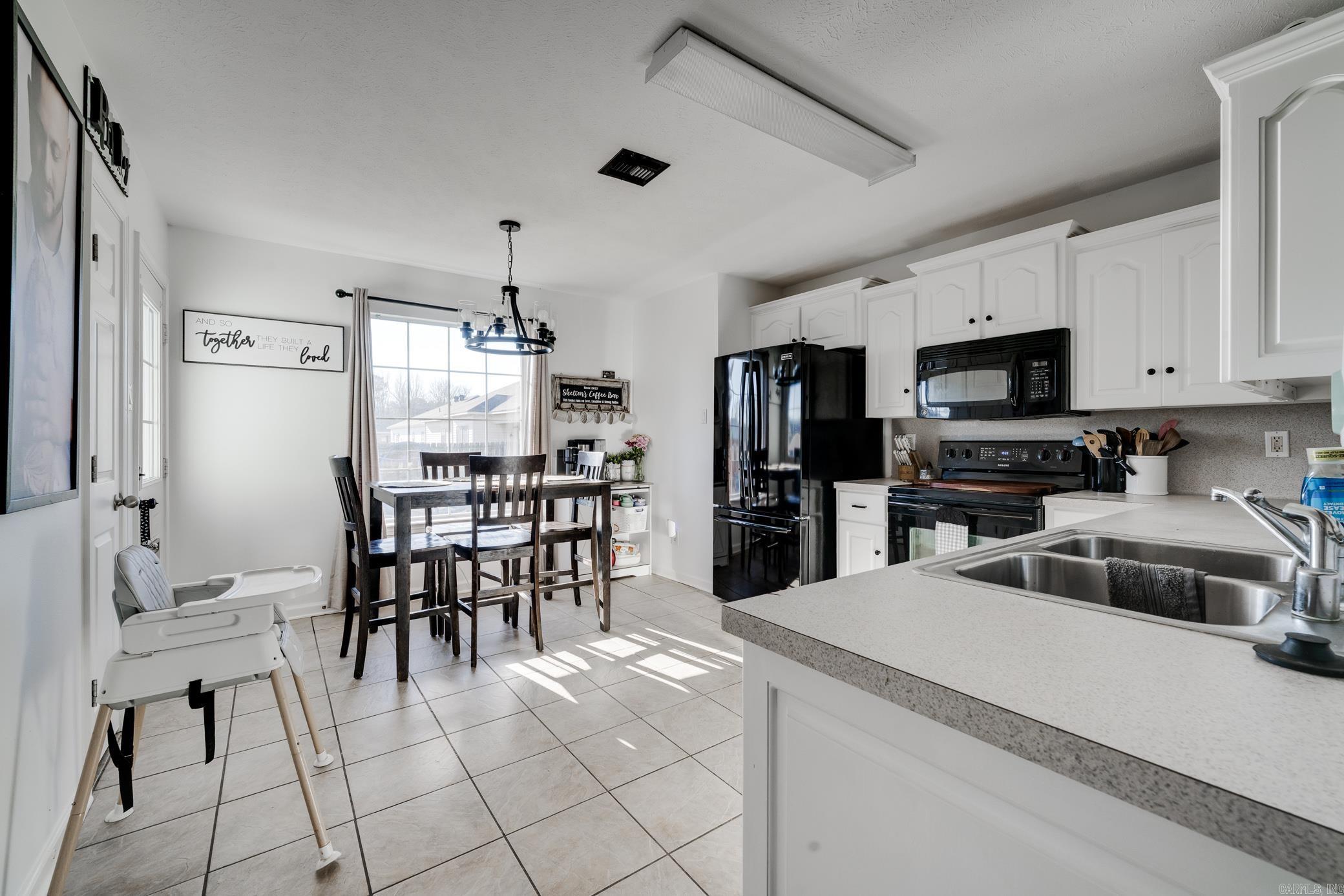 CLOVER RIDGE - Residential