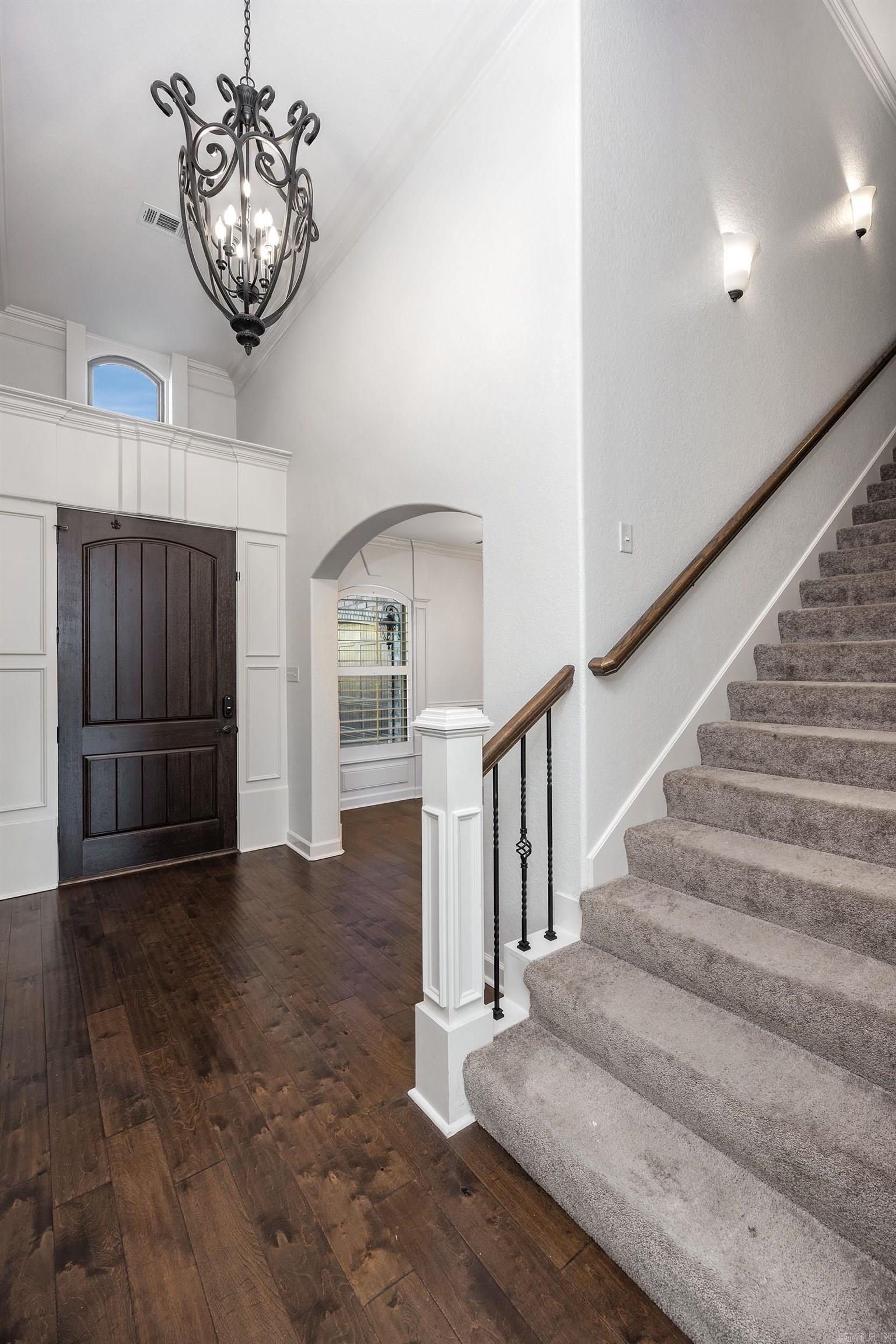 CHENAL VALLEY "TOURNAY CIRCLE" - Residential