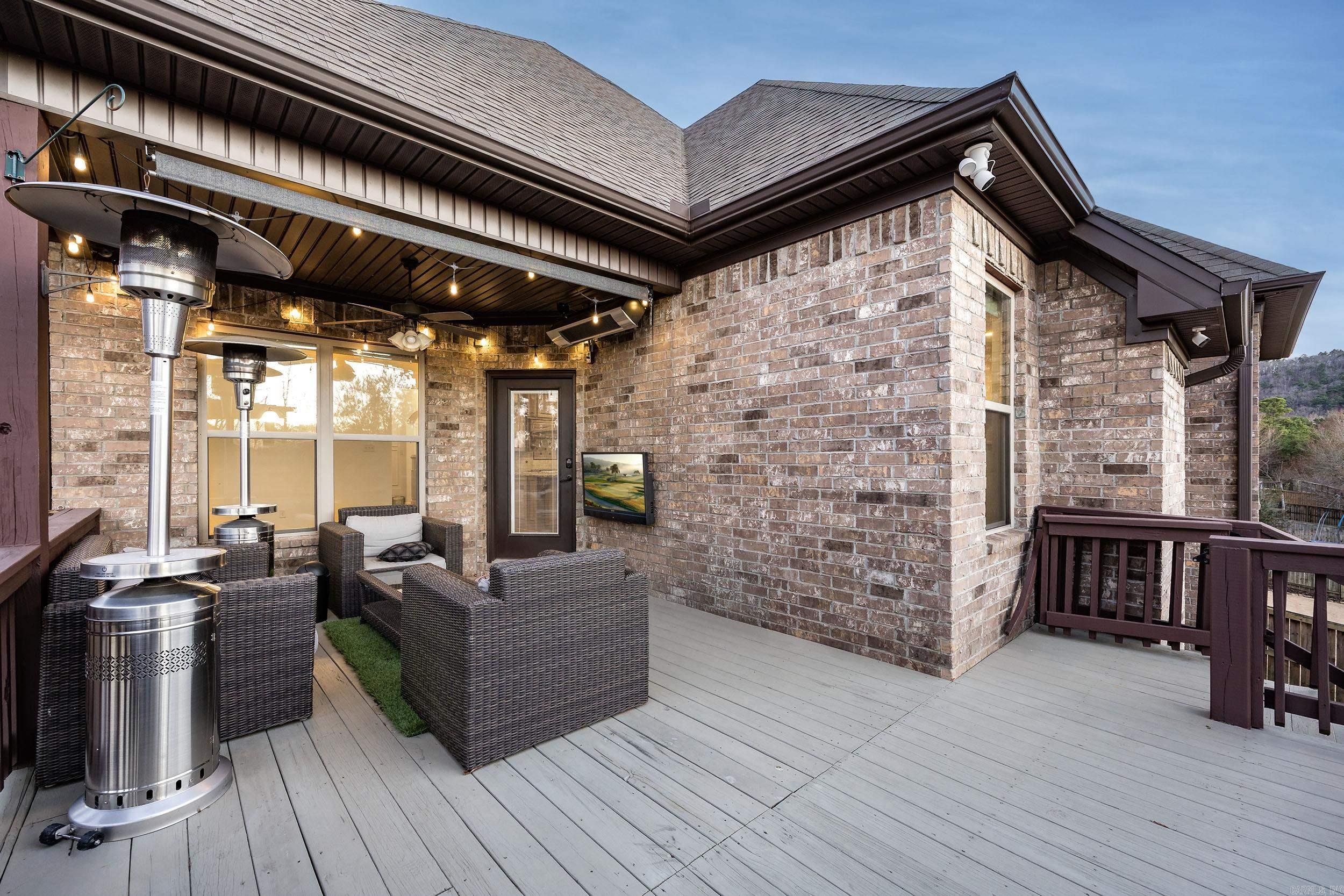 CHENAL VALLEY "TOURNAY CIRCLE" - Residential