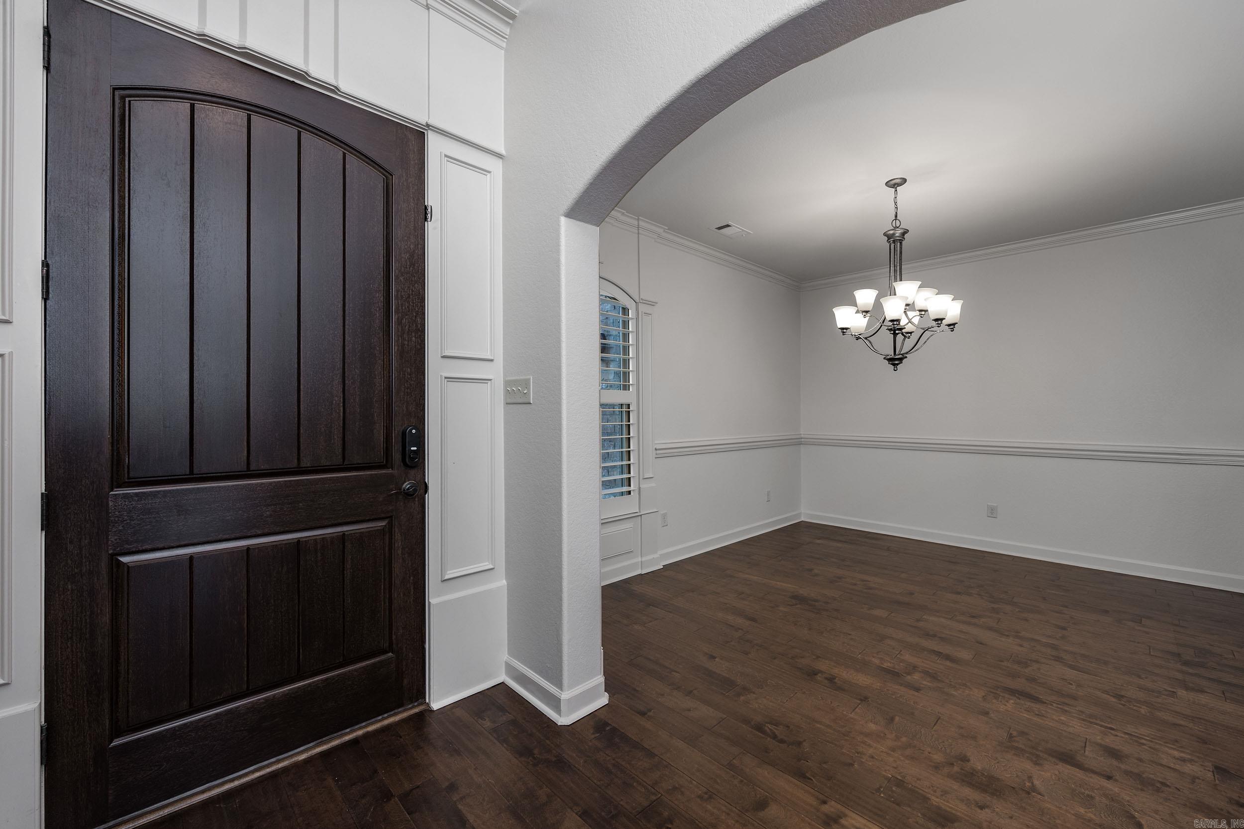 CHENAL VALLEY "TOURNAY CIRCLE" - Residential