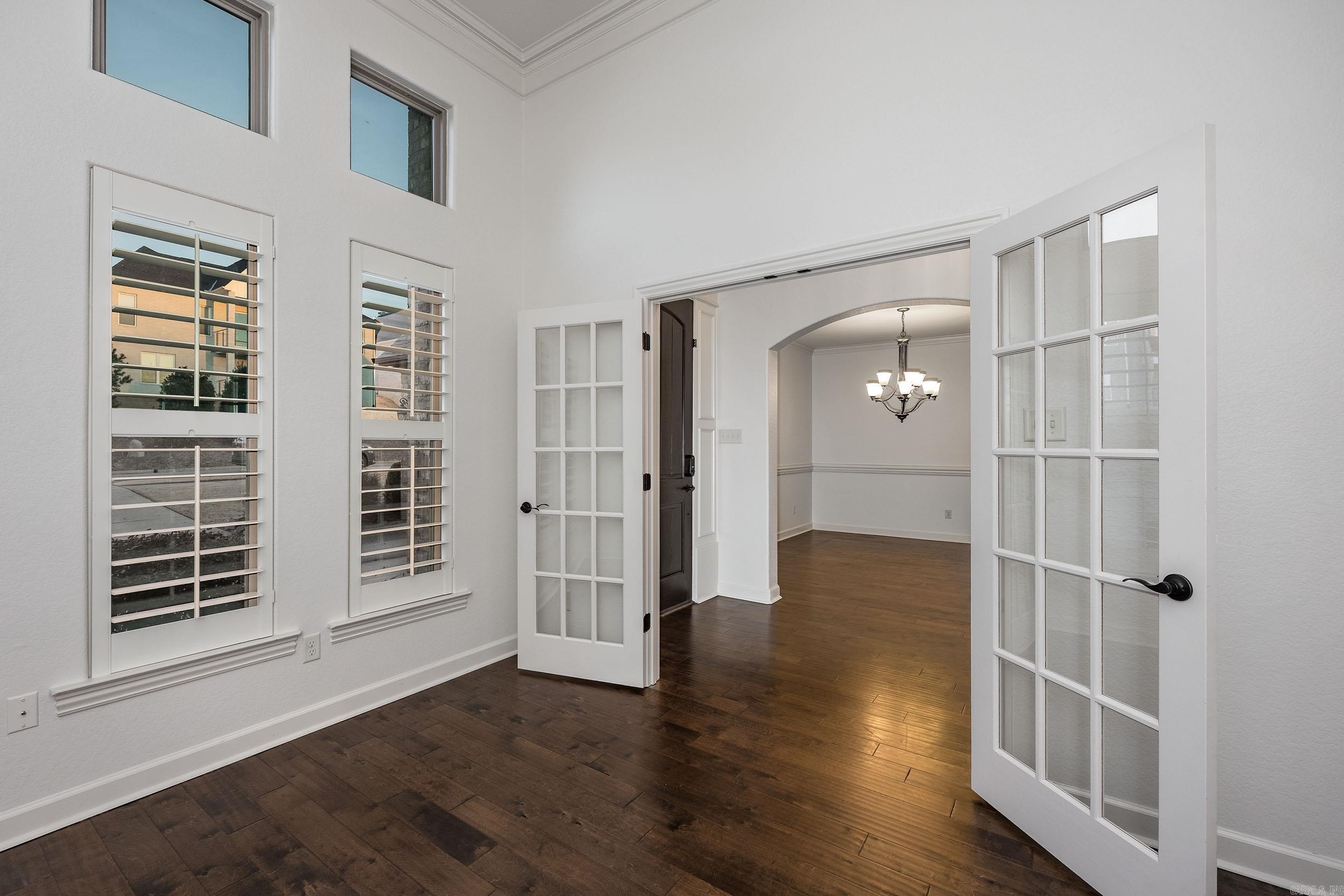 CHENAL VALLEY "TOURNAY CIRCLE" - Residential