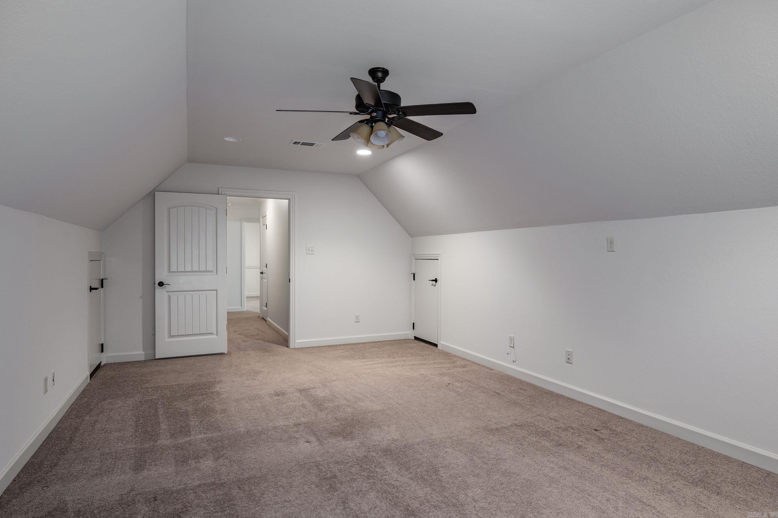 CHENAL VALLEY "TOURNAY CIRCLE" - Residential