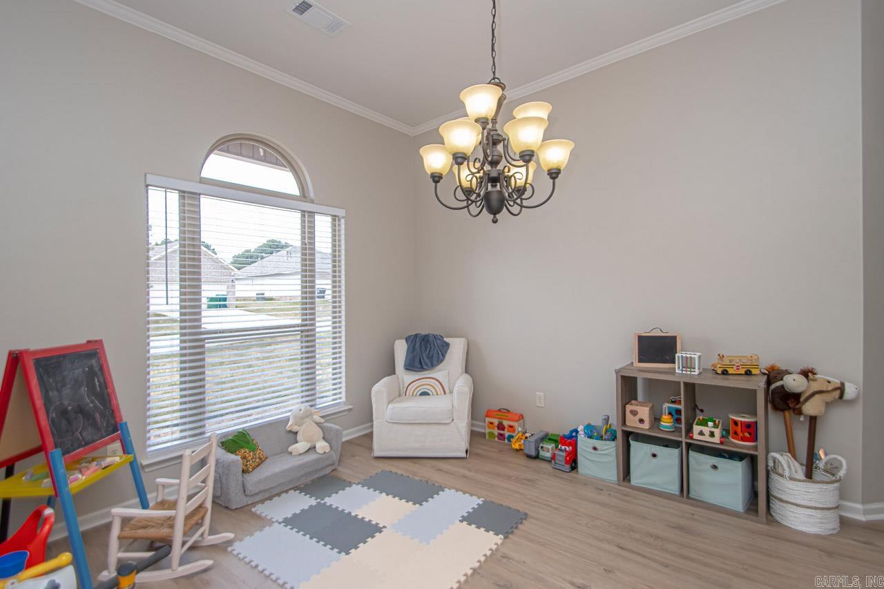 MADISON VILLAGE - Residential