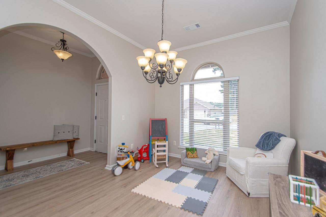 MADISON VILLAGE - Residential