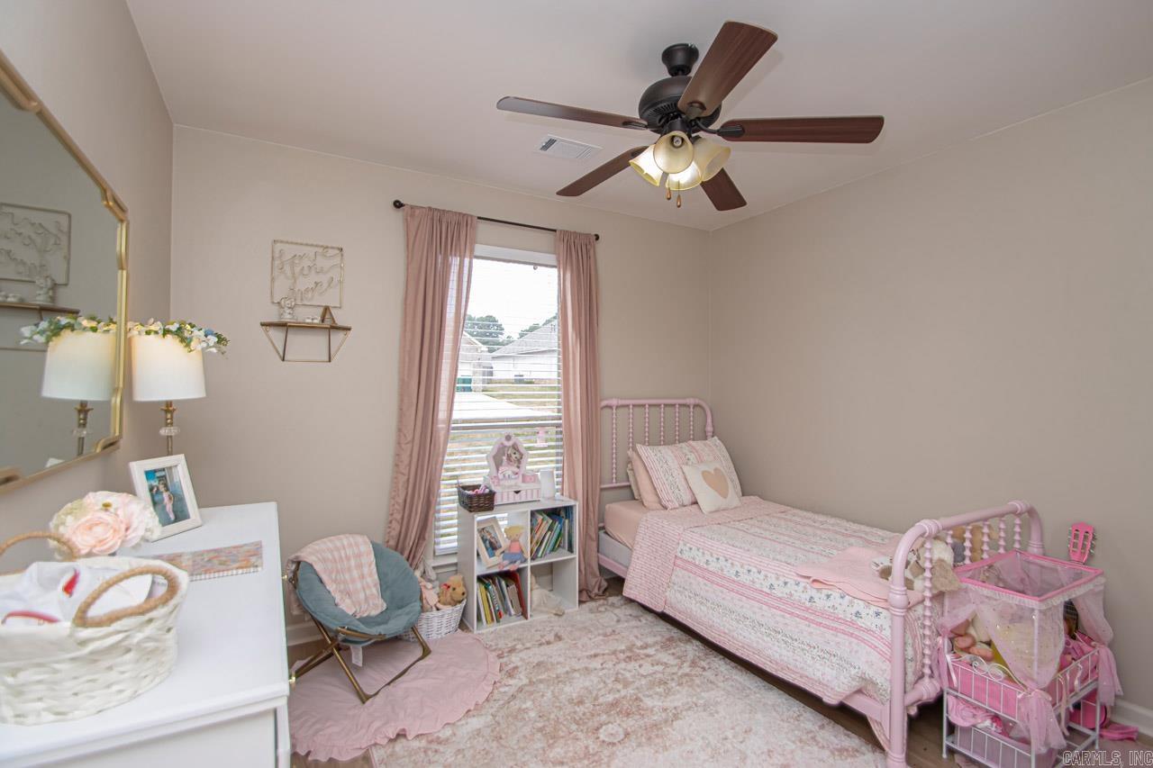 MADISON VILLAGE - Residential