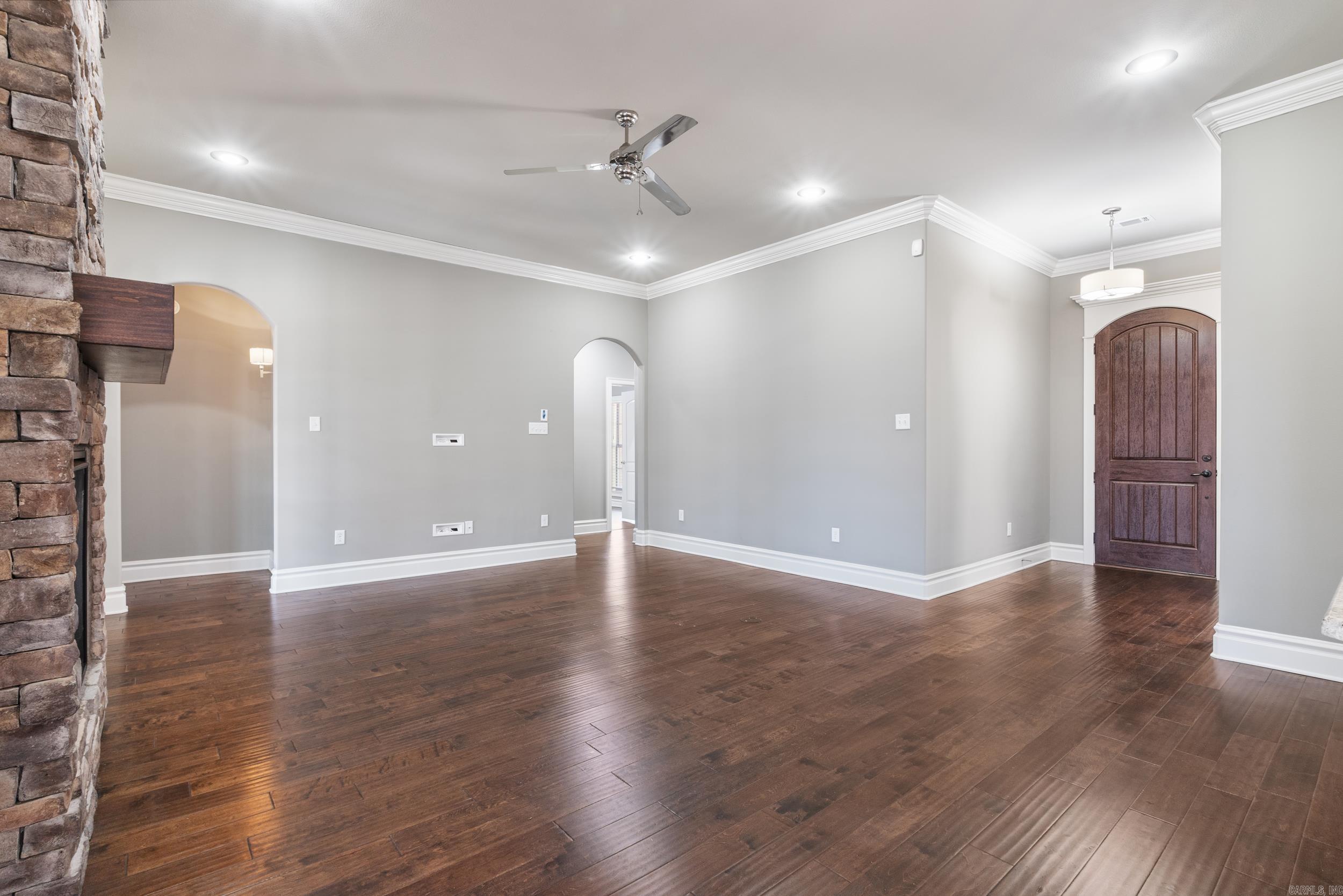 CHAPEL CREEK - Residential