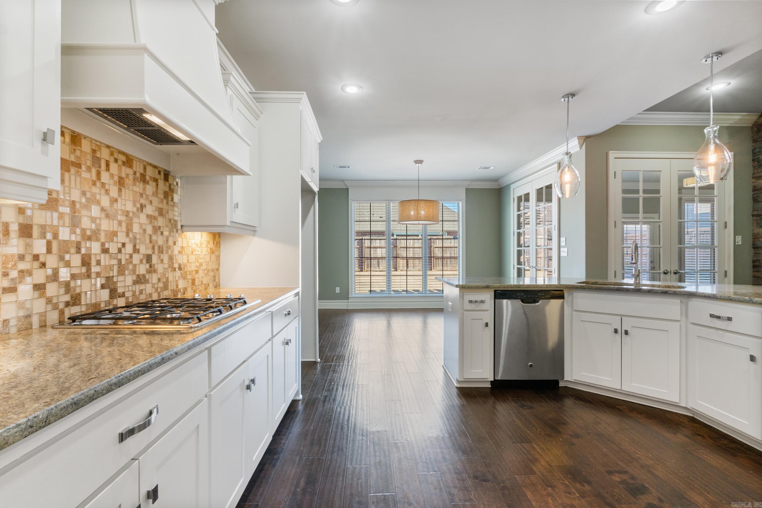 CHAPEL CREEK - Residential