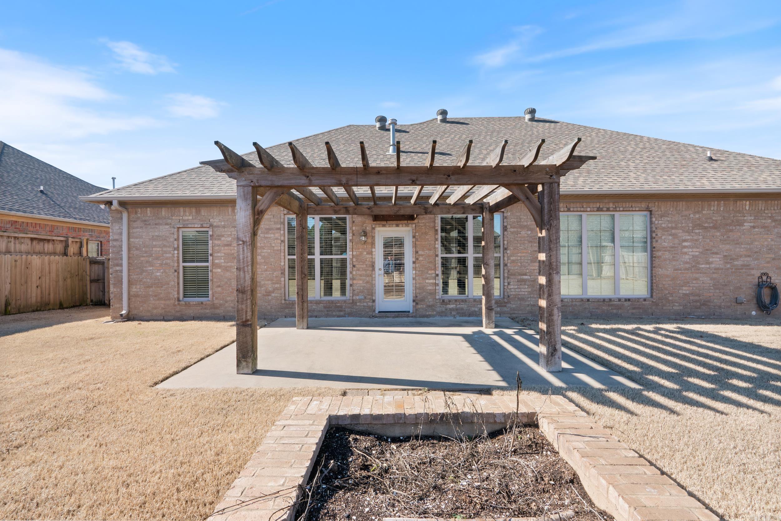 CHAPEL CREEK - Residential