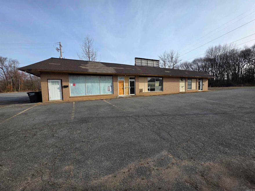 Prime Location in the middle of Jacksonville. This property has endless opportunities.  This is zoned for commercial use. The property was last used as a church and barber shop.