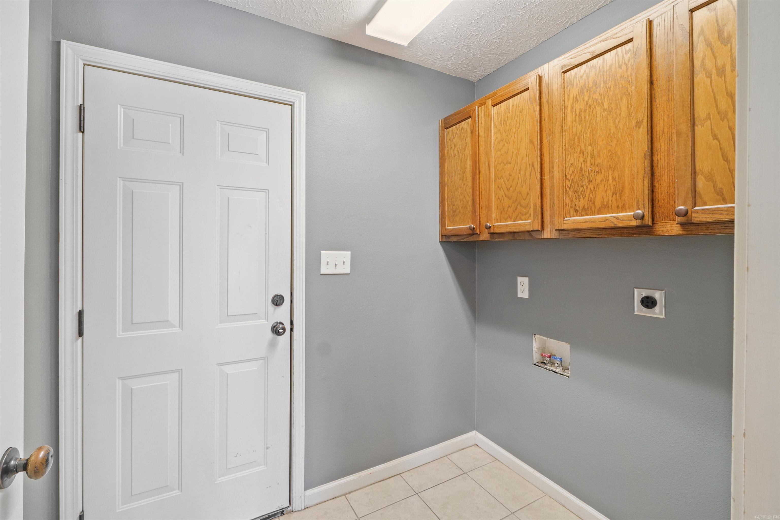 EAGLEBROOK SOUTH OF EAGLEBROOK - Residential