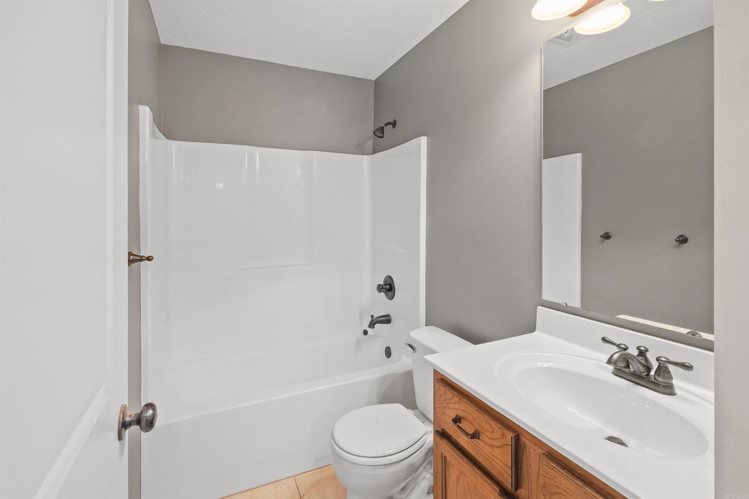 EAGLEBROOK SOUTH OF EAGLEBROOK - Residential