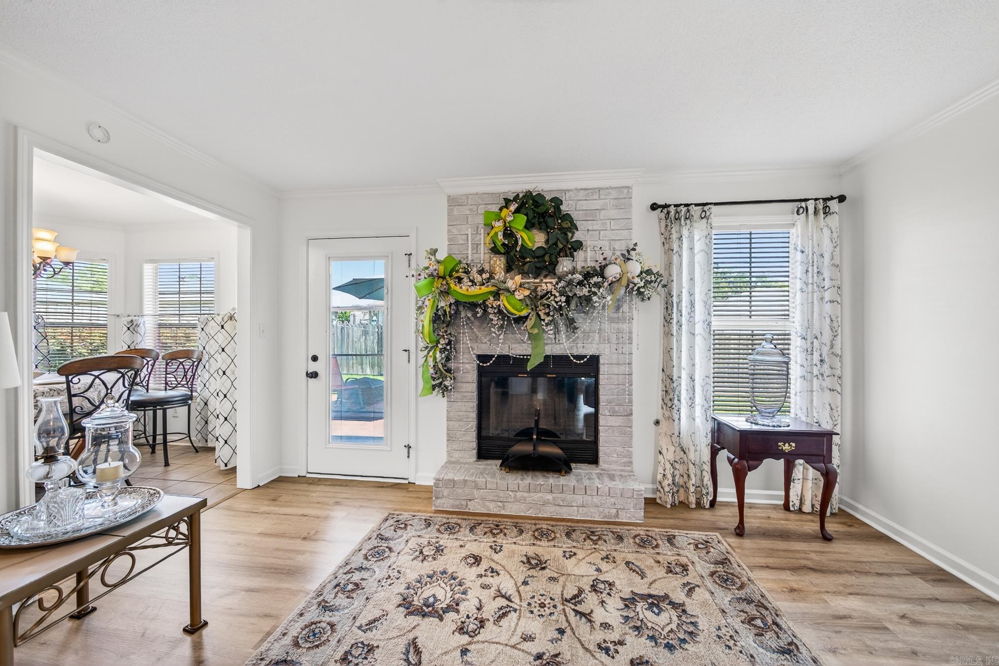 HUNTERS RUN - Residential