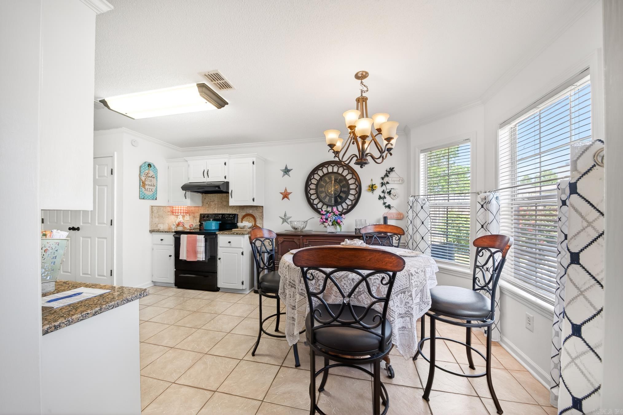 HUNTERS RUN - Residential