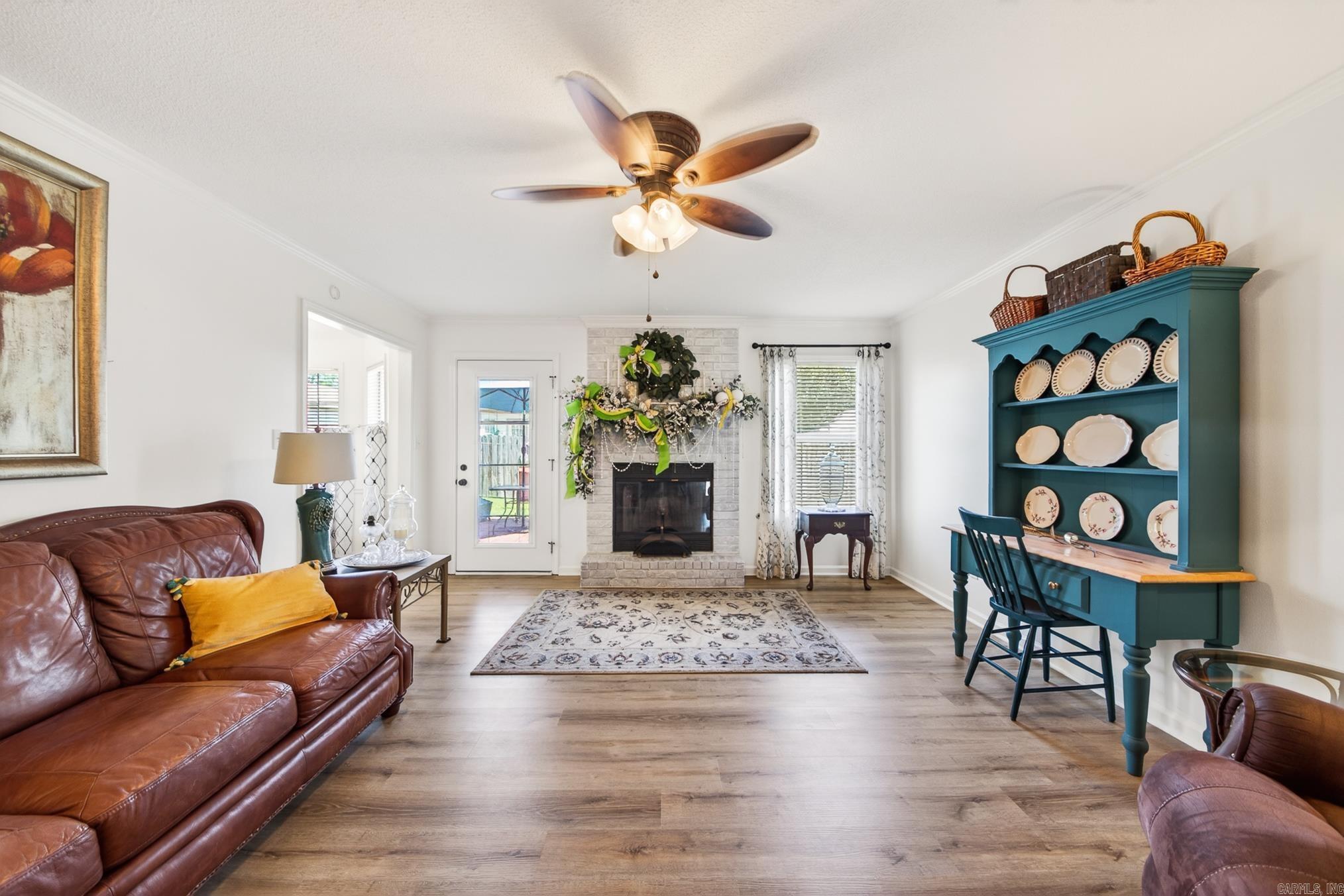 HUNTERS RUN - Residential