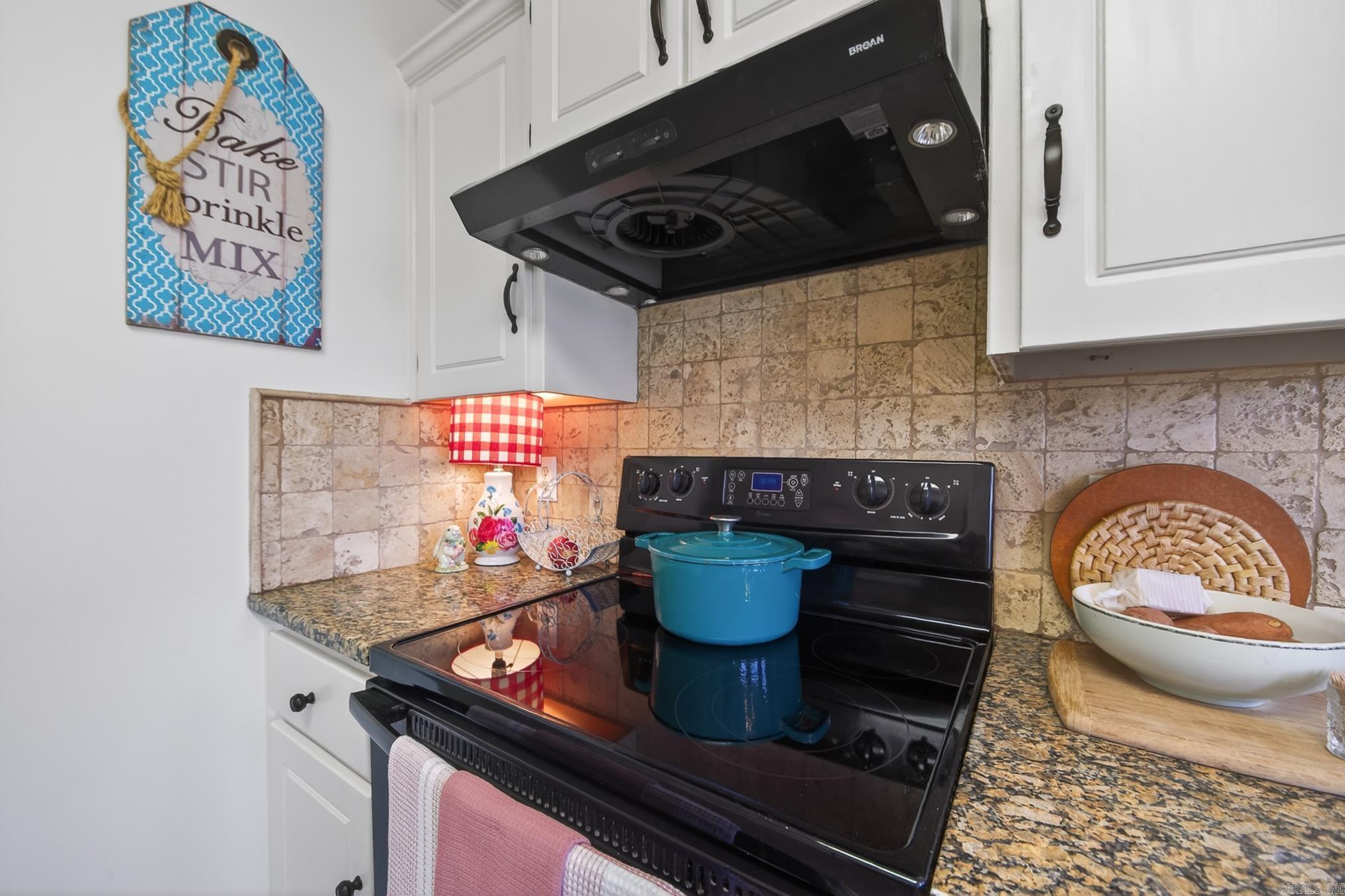 HUNTERS RUN - Residential