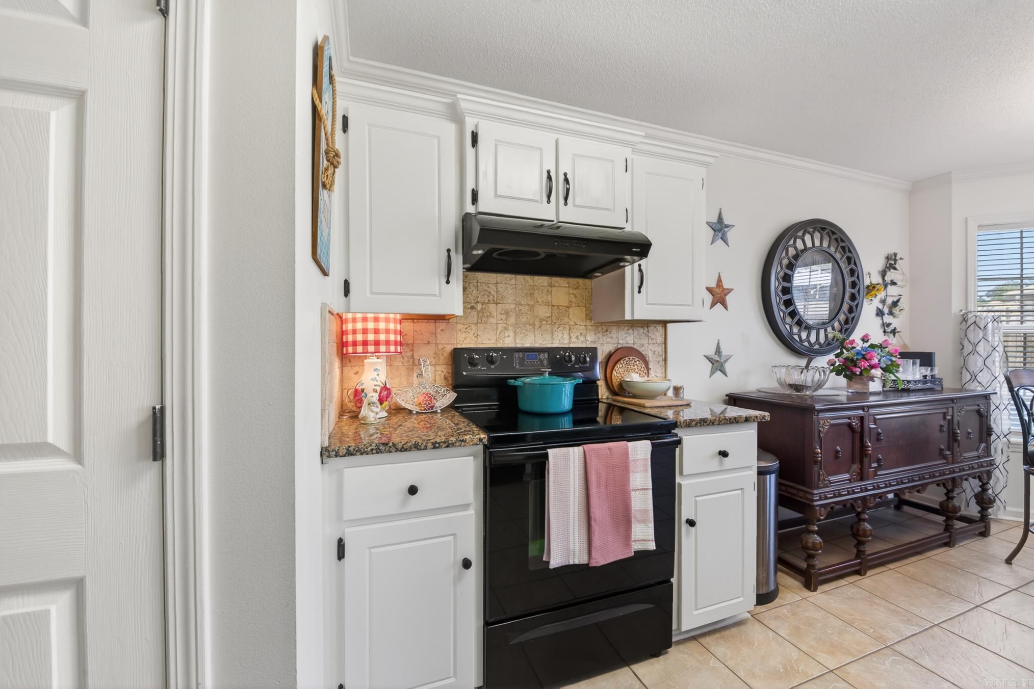 HUNTERS RUN - Residential