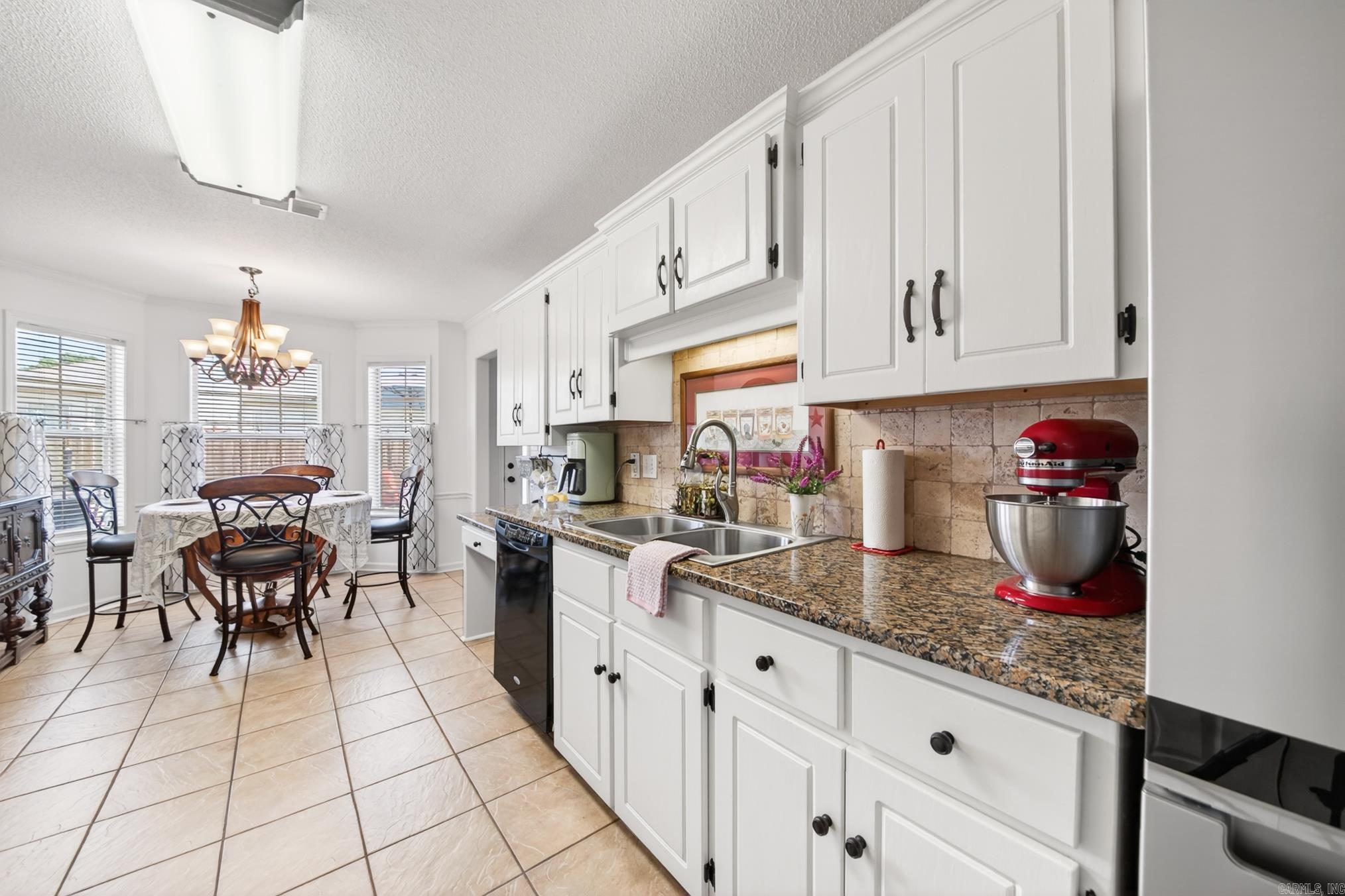 HUNTERS RUN - Residential