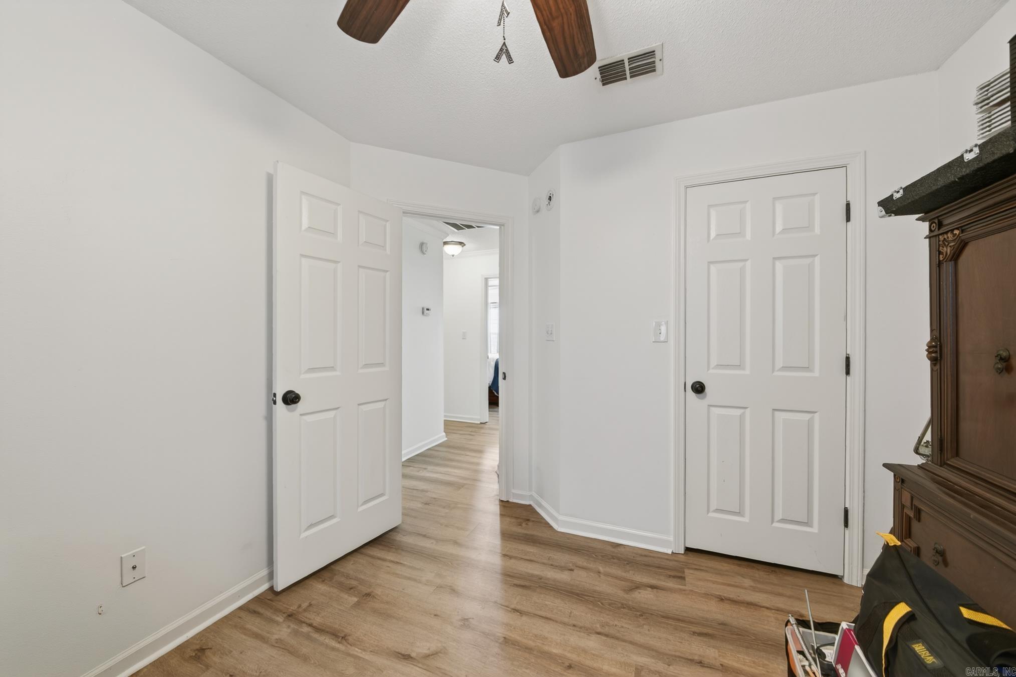 HUNTERS RUN - Residential