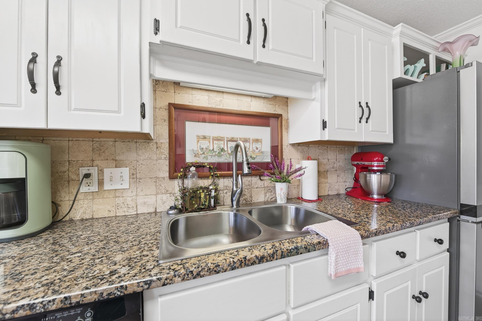 HUNTERS RUN - Residential