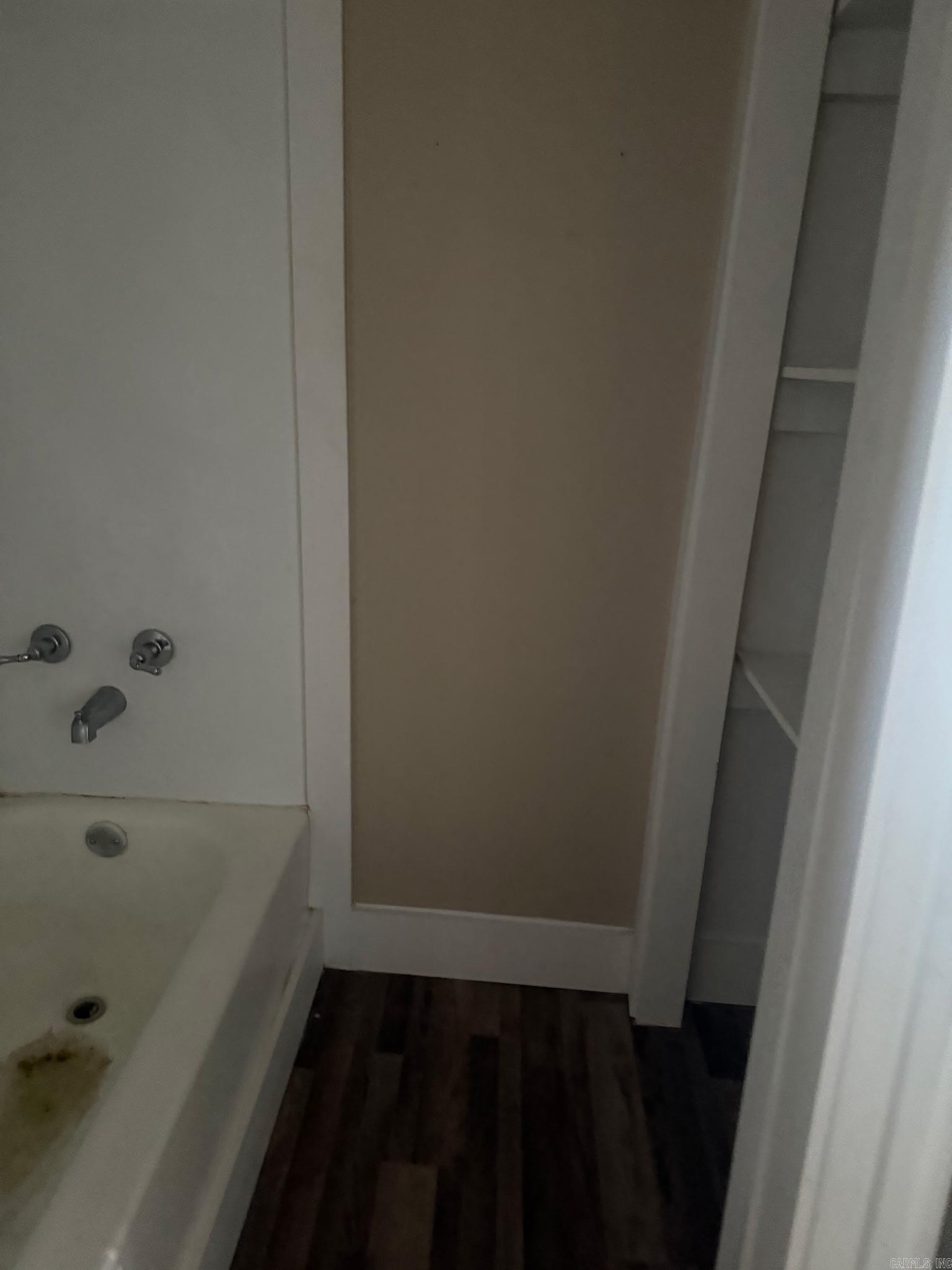 I BLOCK - Residential