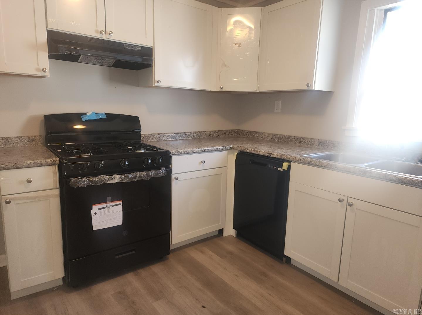 nil - Residential Lease