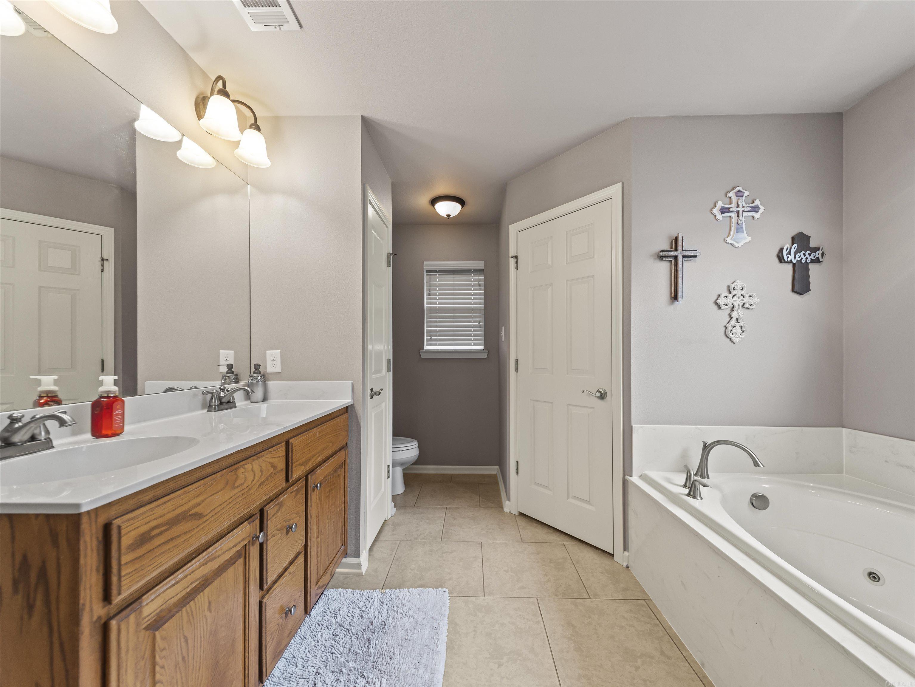 AUBURN HILLS - Residential