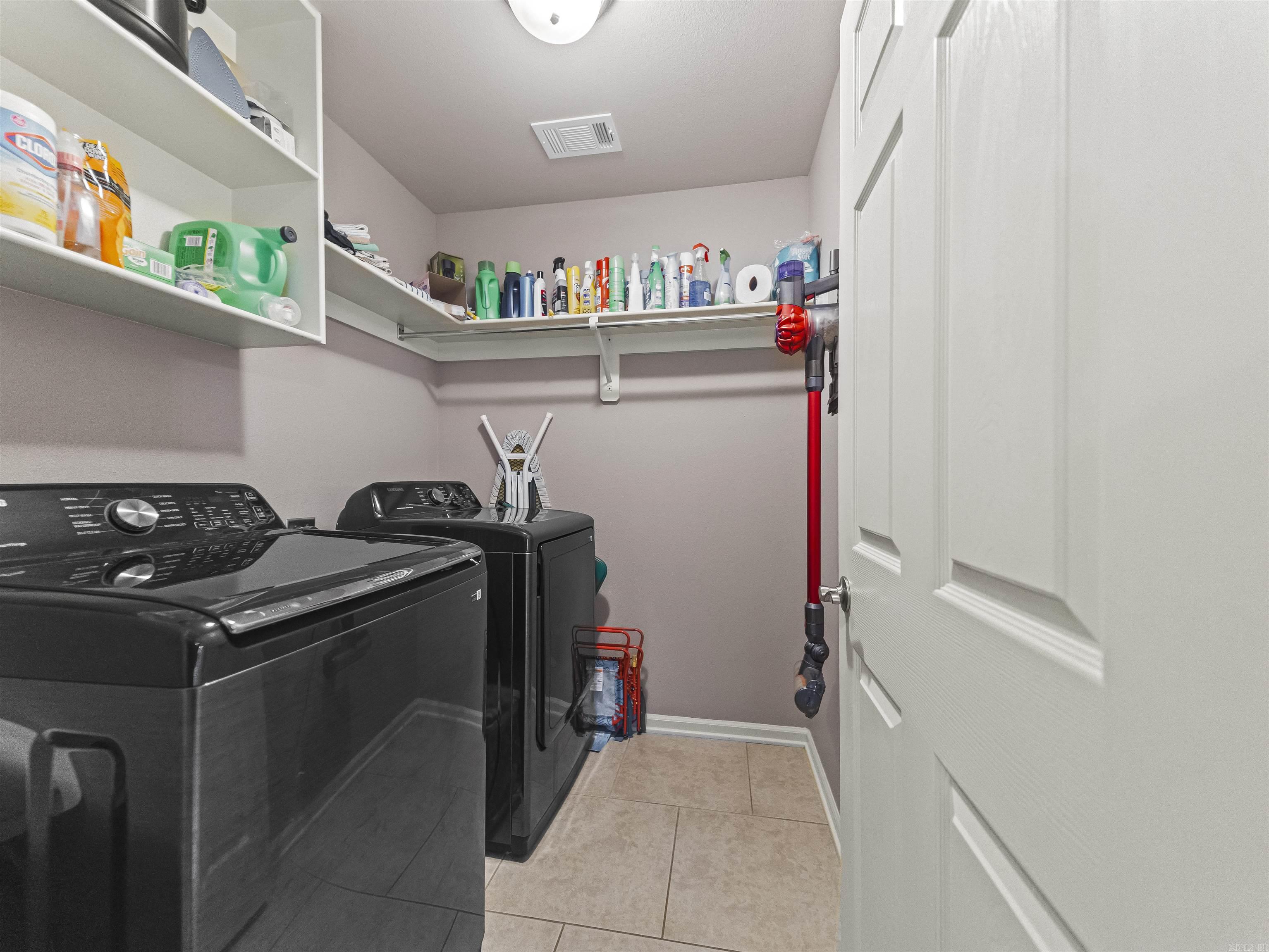 AUBURN HILLS - Residential