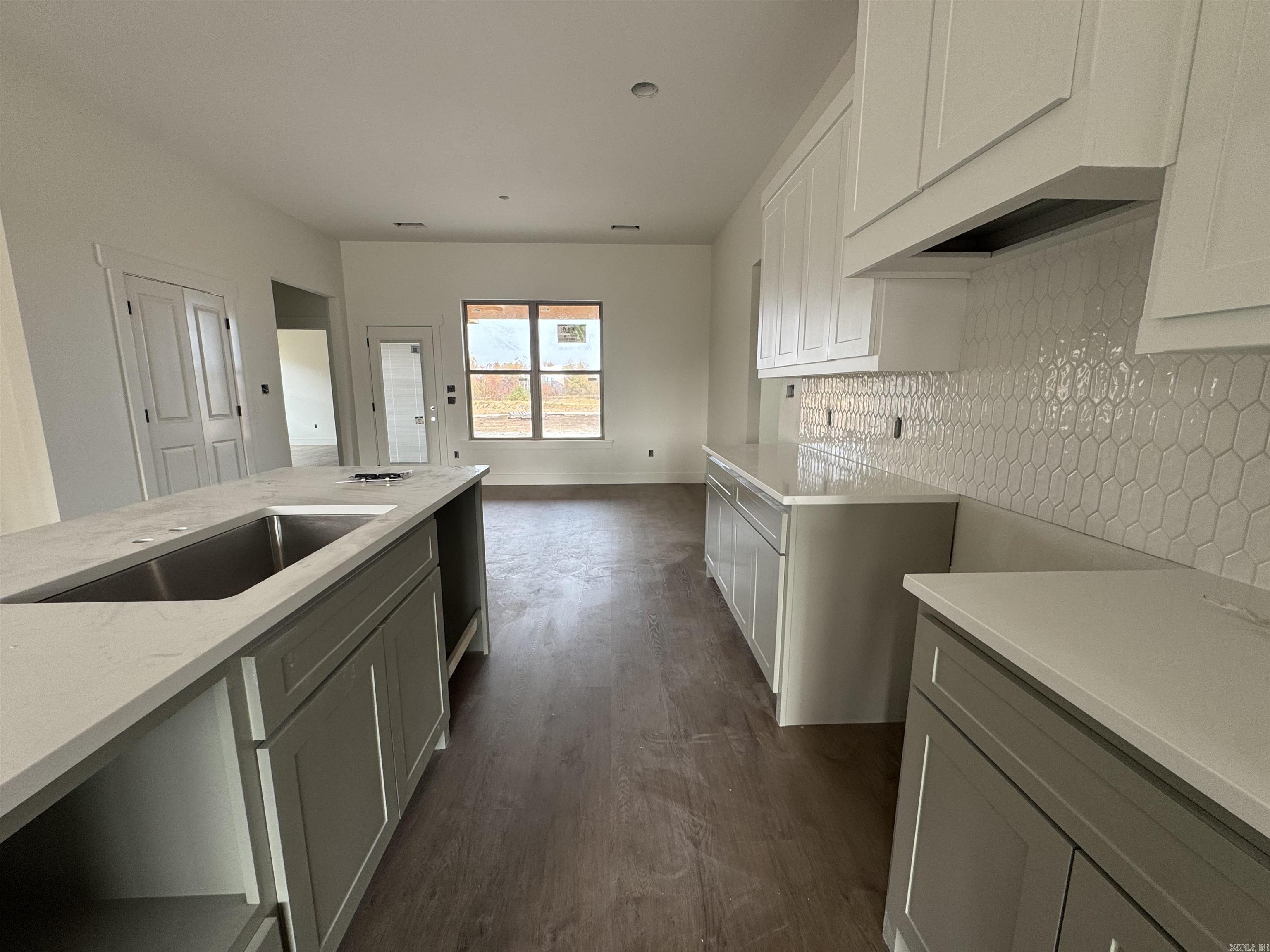 HIDDEN VALLEY ESTATES - Residential