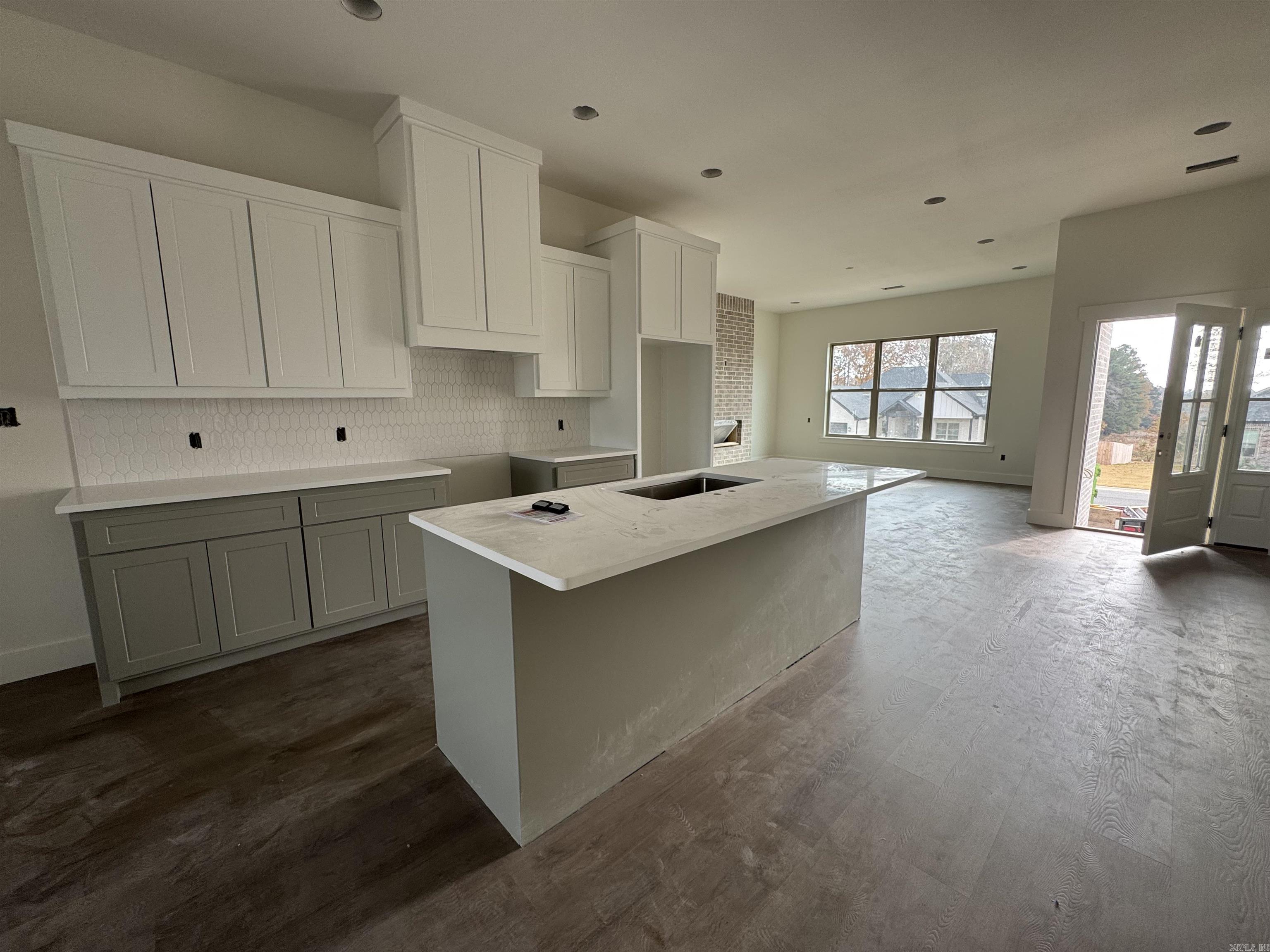 HIDDEN VALLEY ESTATES - Residential