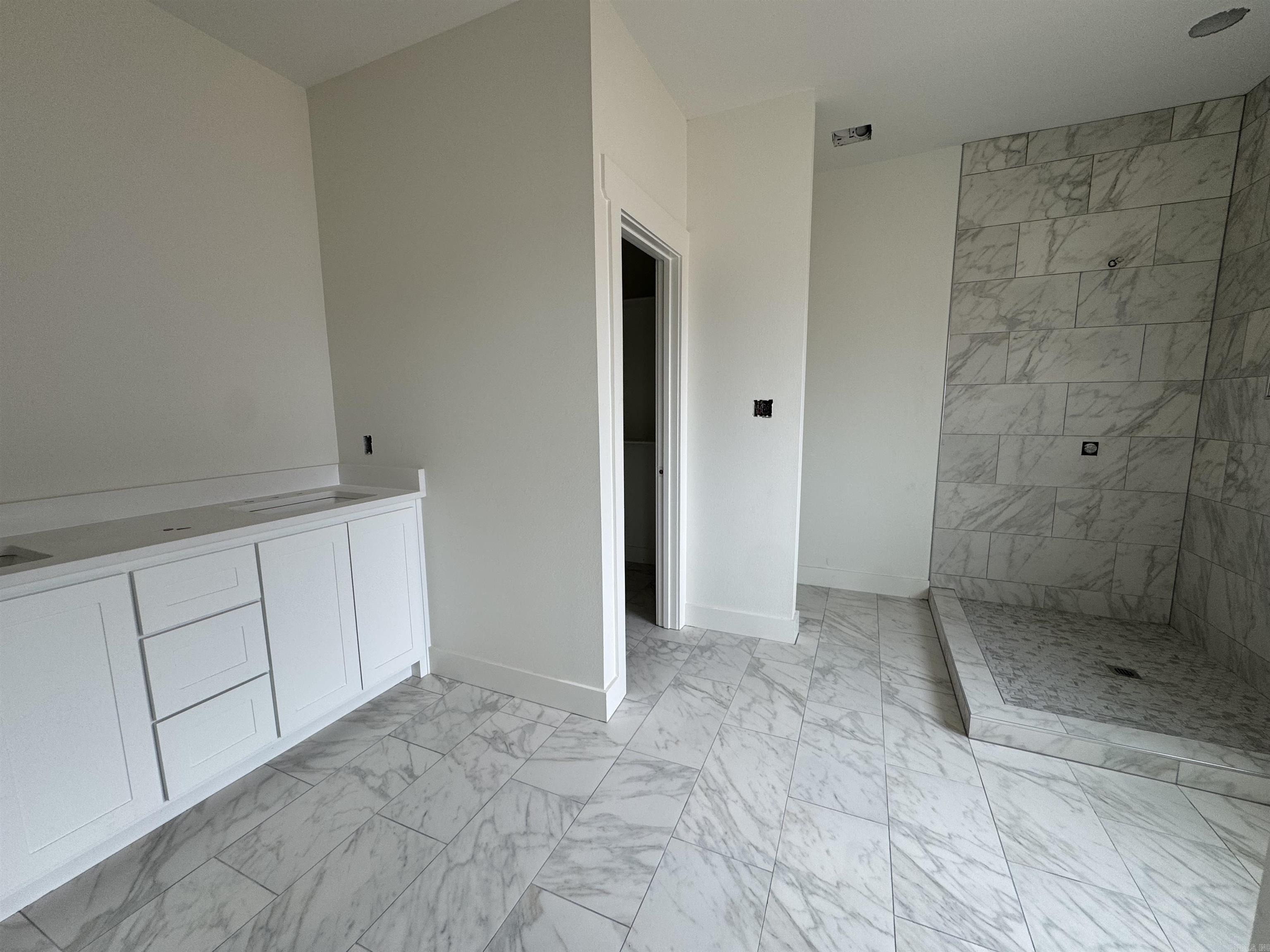 HIDDEN VALLEY ESTATES - Residential