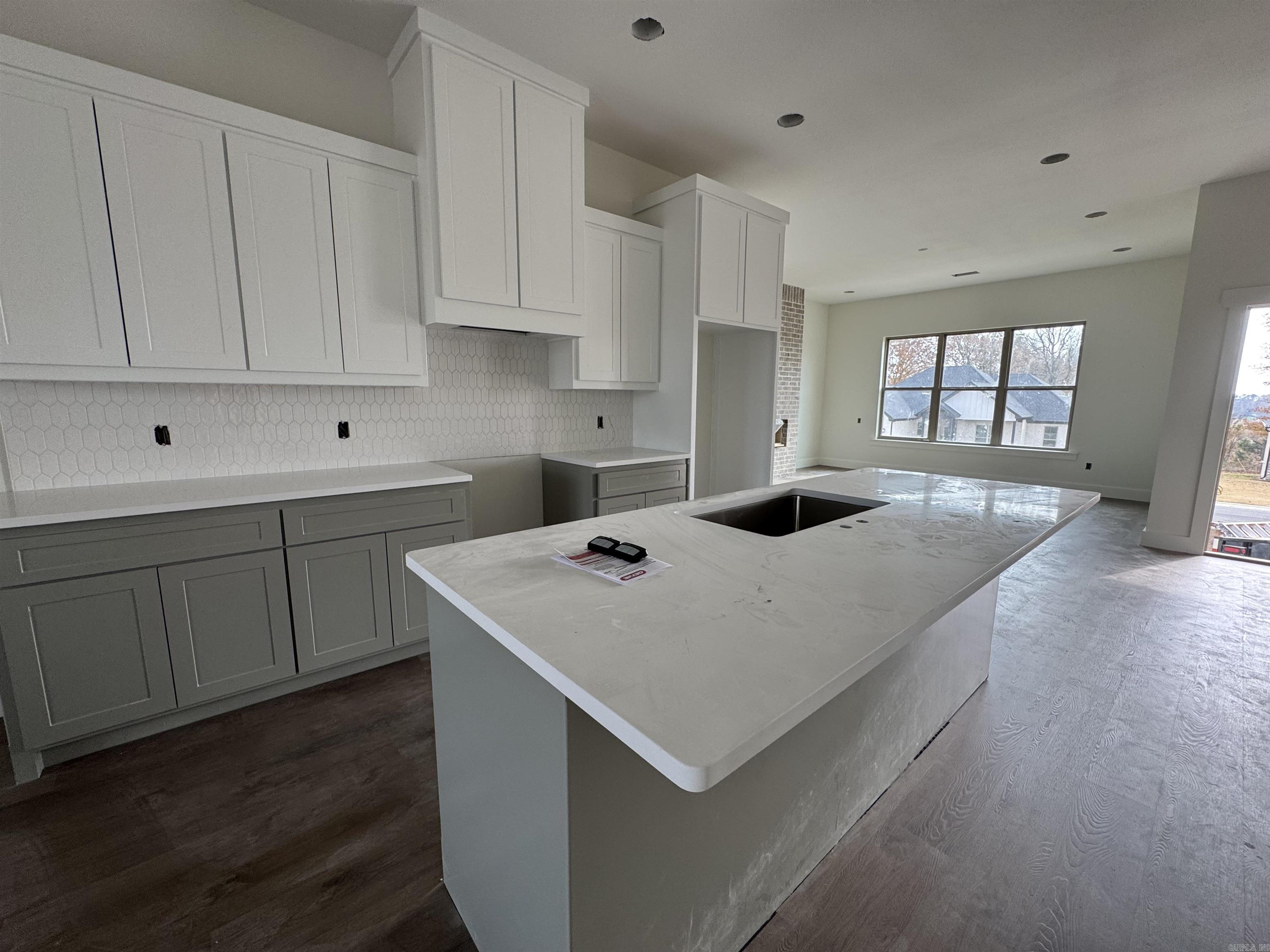 HIDDEN VALLEY ESTATES - Residential