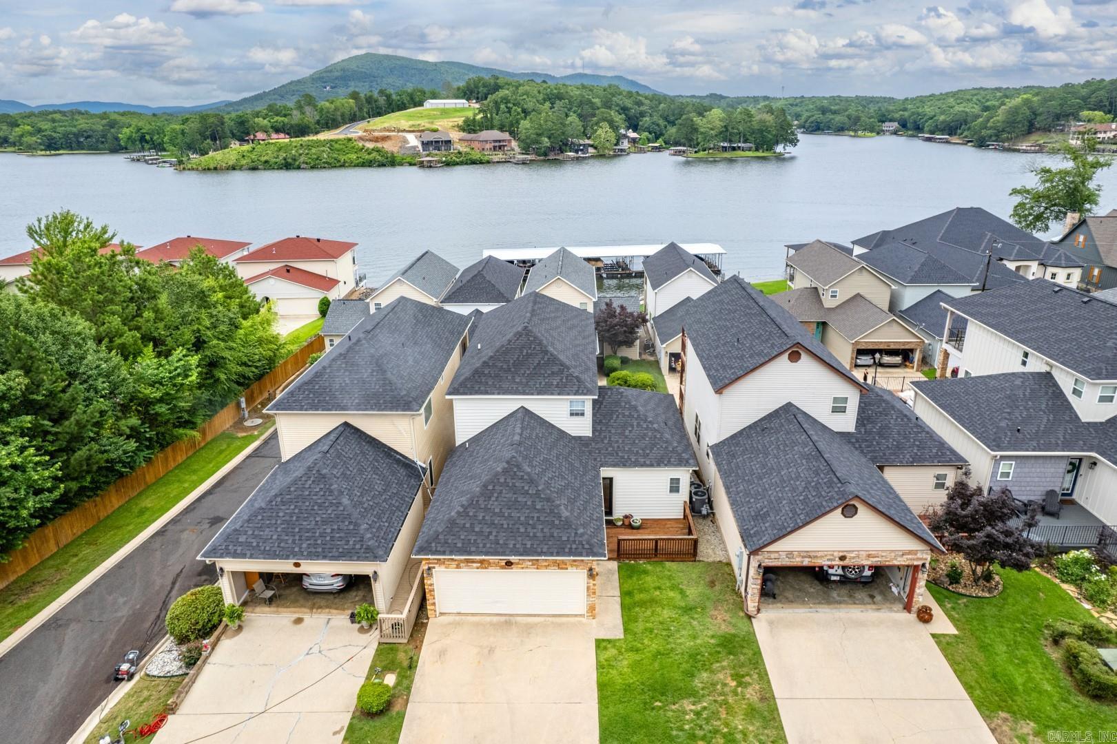 MAJESTIC LAKE VILLAGE TOWNHOMES - Residential
