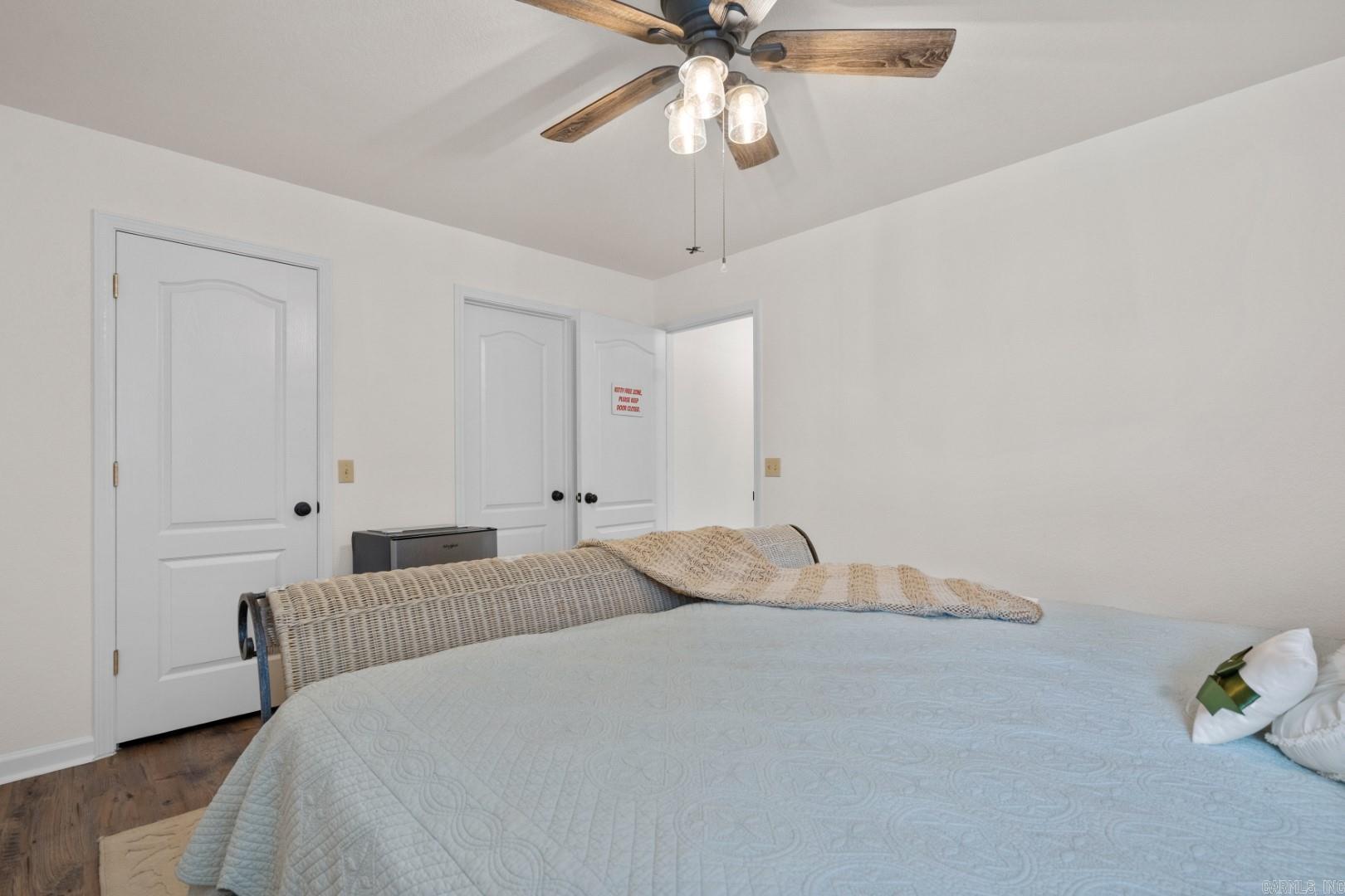 MAJESTIC LAKE VILLAGE TOWNHOMES - Residential