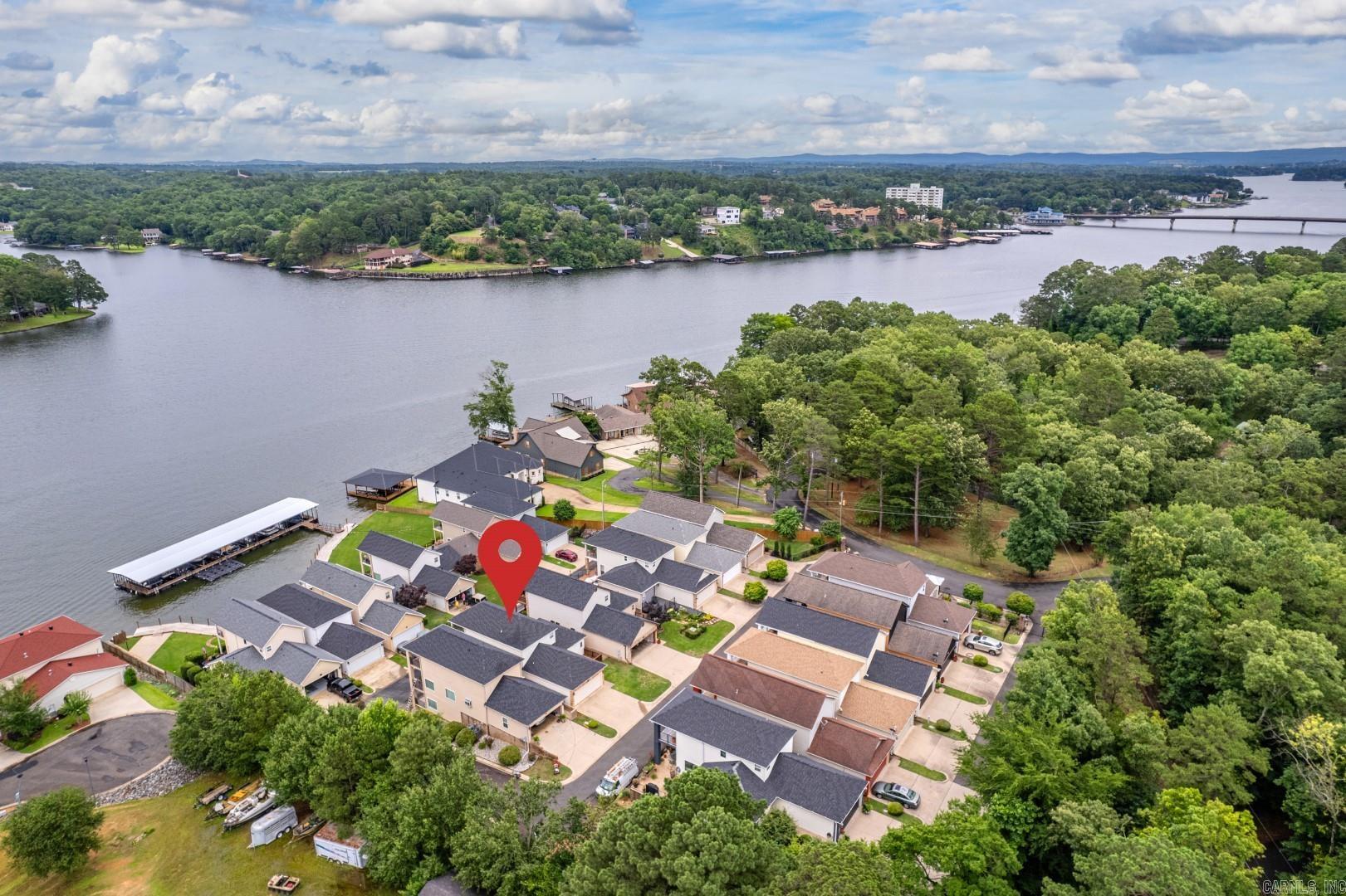 MAJESTIC LAKE VILLAGE TOWNHOMES - Residential