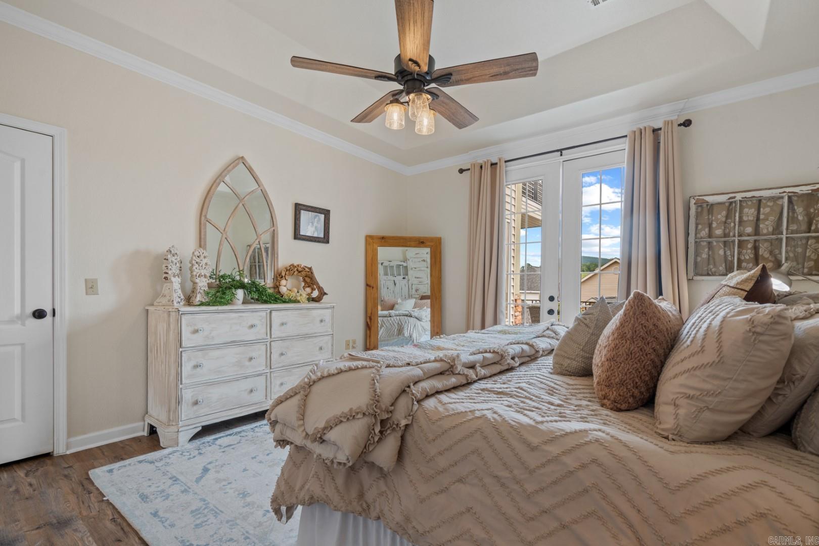 MAJESTIC LAKE VILLAGE TOWNHOMES - Residential